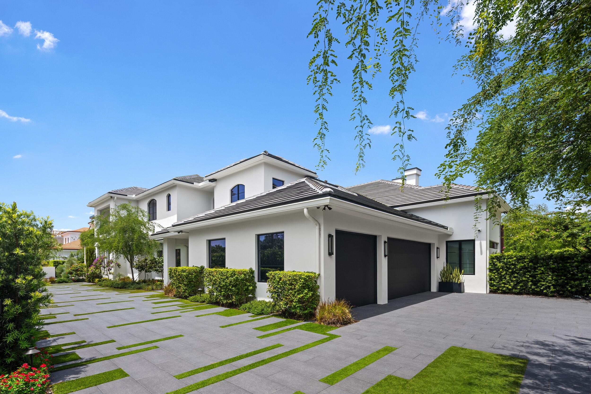 2401 Spanish Riv Rd Boca Raton, FL 33432