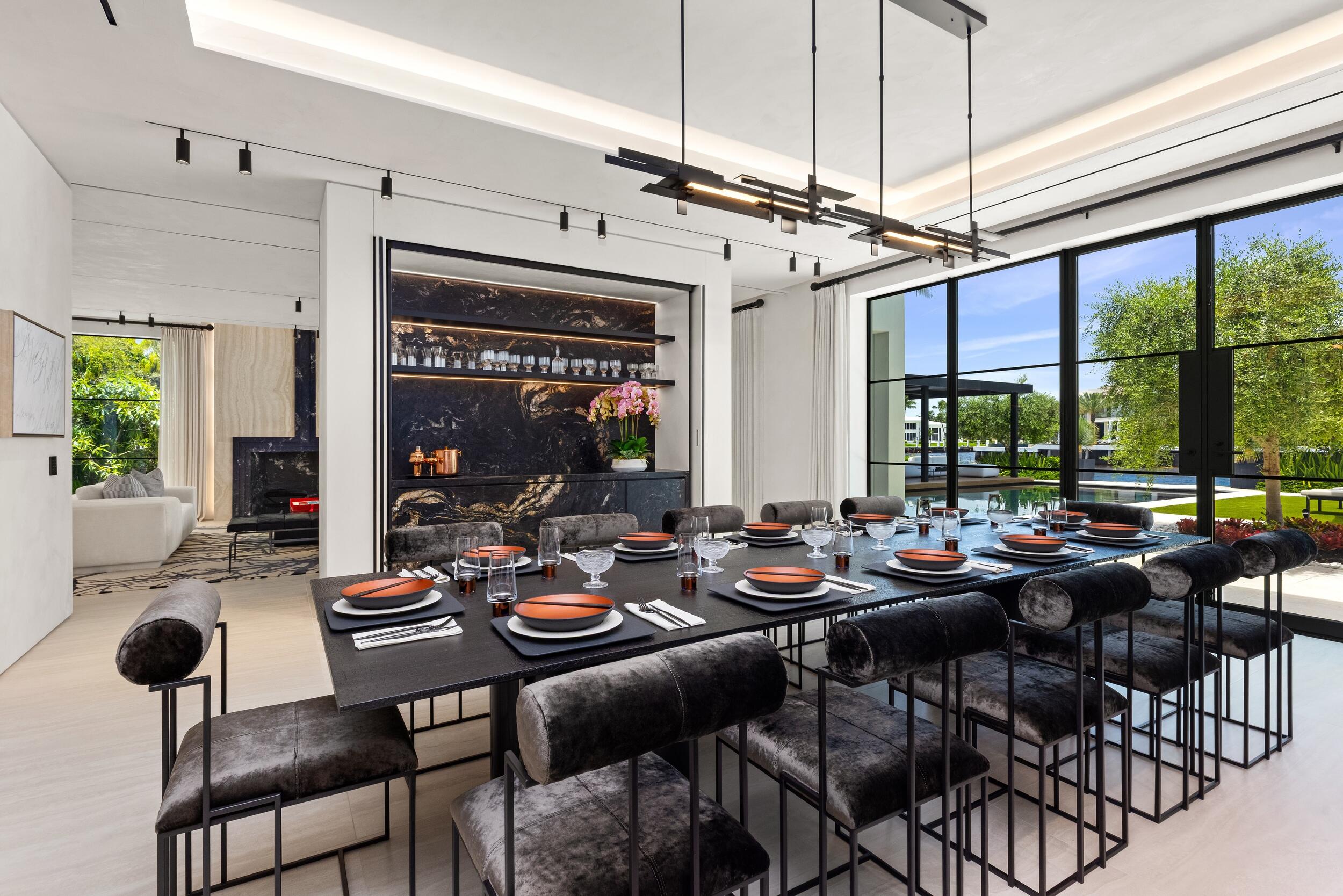 2401 Spanish Riv Rd Boca Raton, FL 33432
