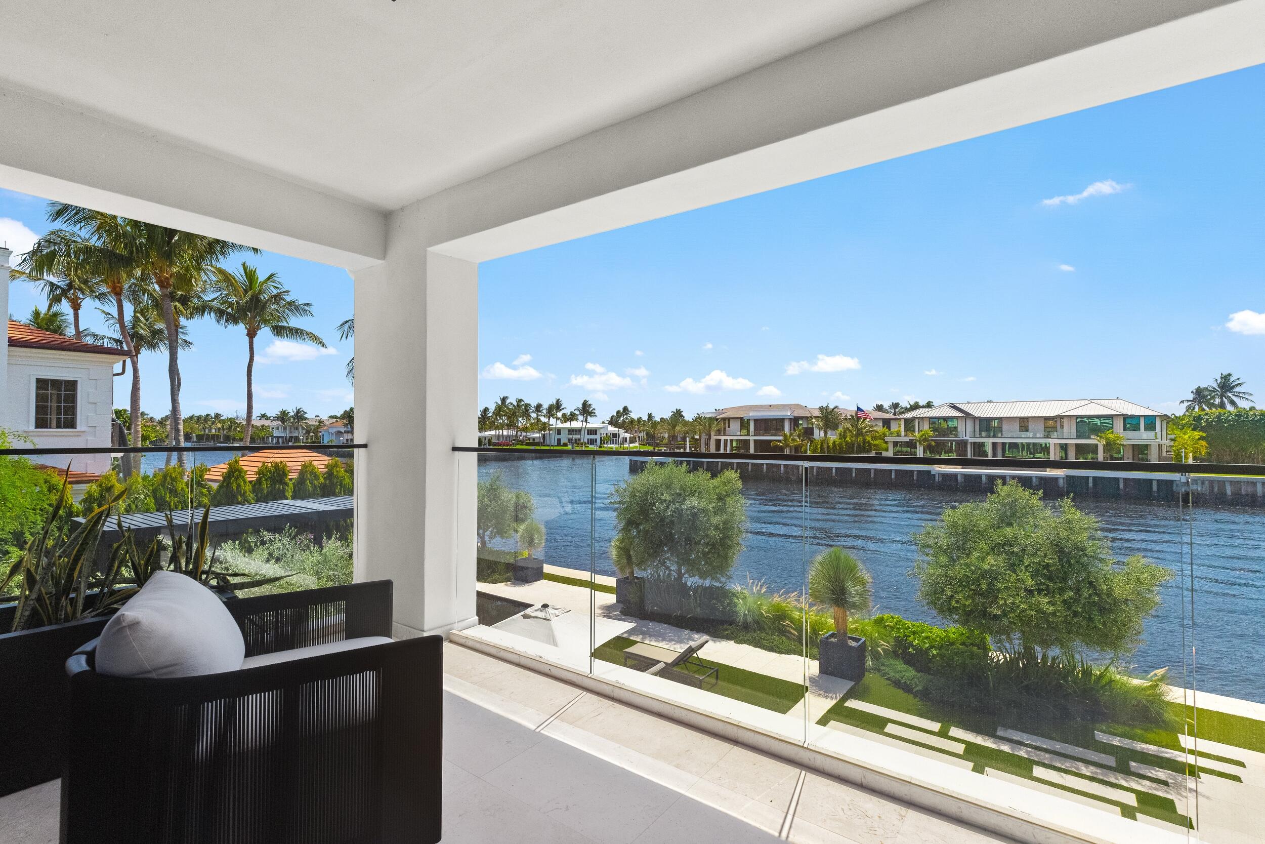 2401 Spanish Riv Rd Boca Raton, FL 33432