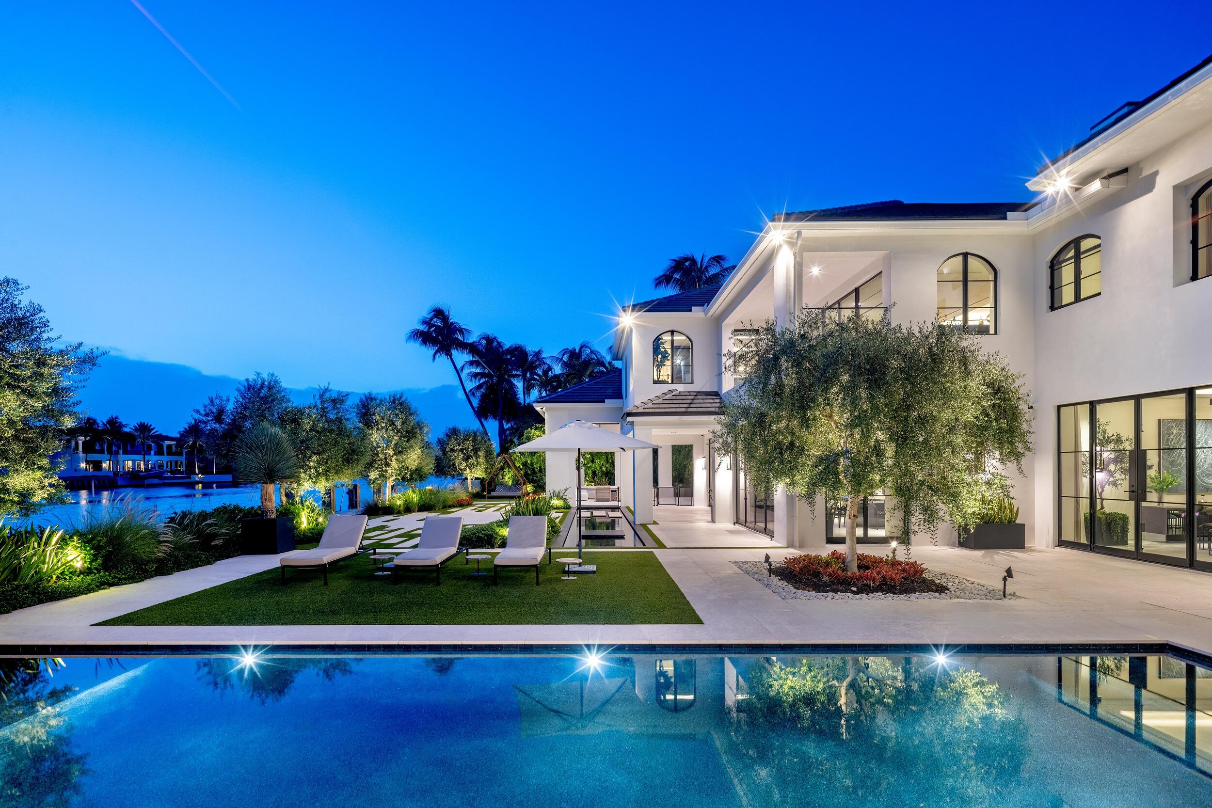 2401 Spanish Riv Rd Boca Raton, FL 33432