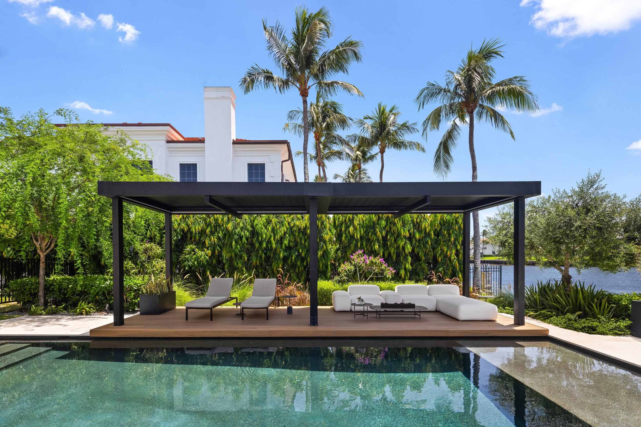 2401 Spanish Riv Rd Boca Raton, FL 33432