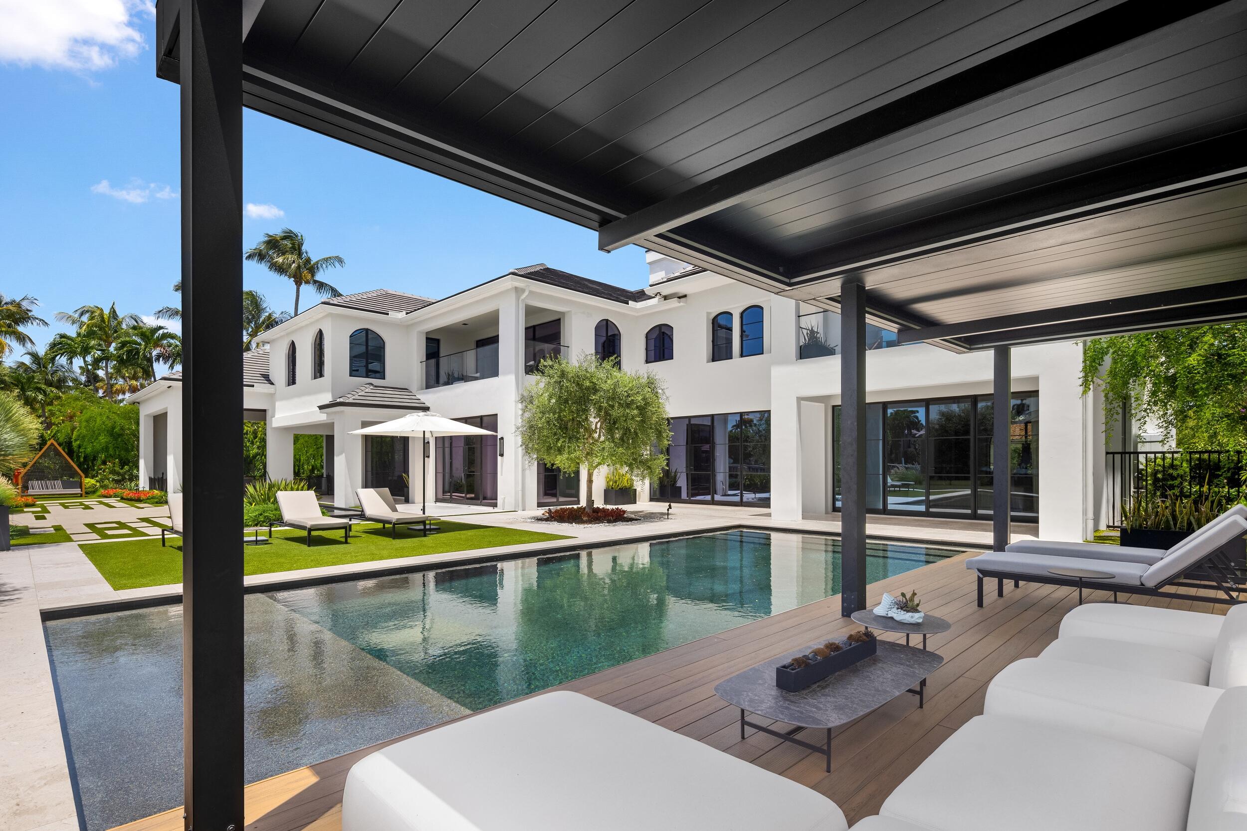 2401 Spanish Riv Rd Boca Raton, FL 33432