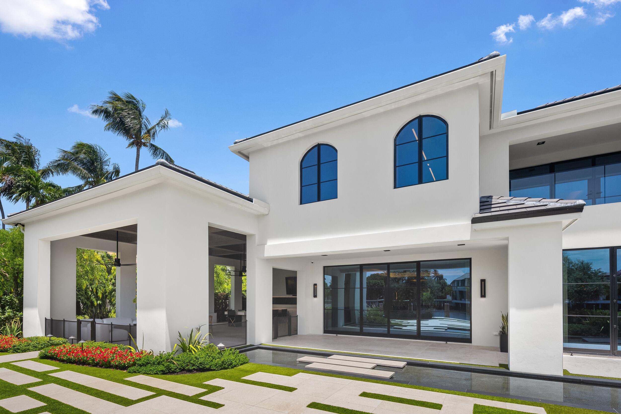 2401 Spanish Riv Rd Boca Raton, FL 33432