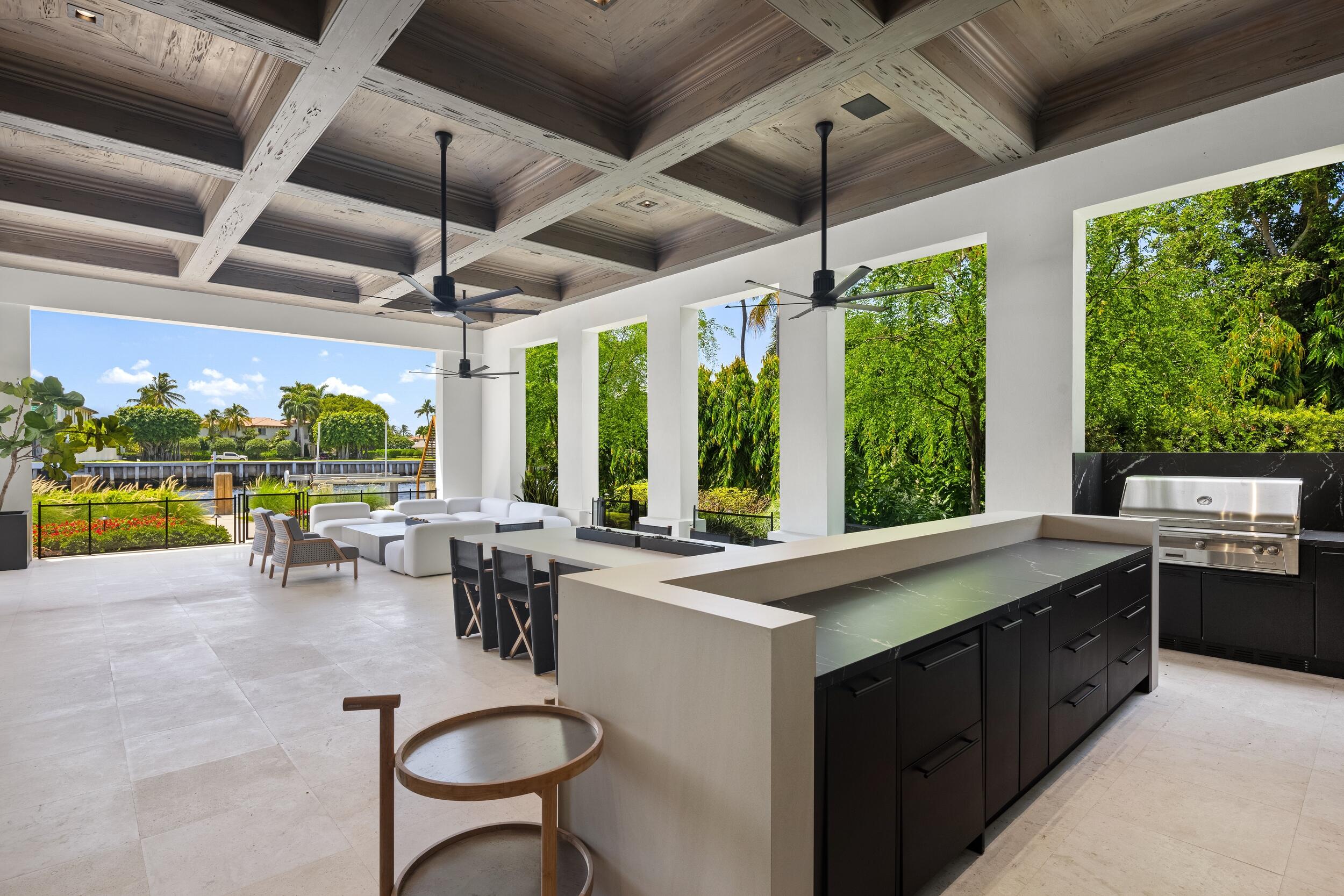 2401 Spanish Riv Rd Boca Raton, FL 33432