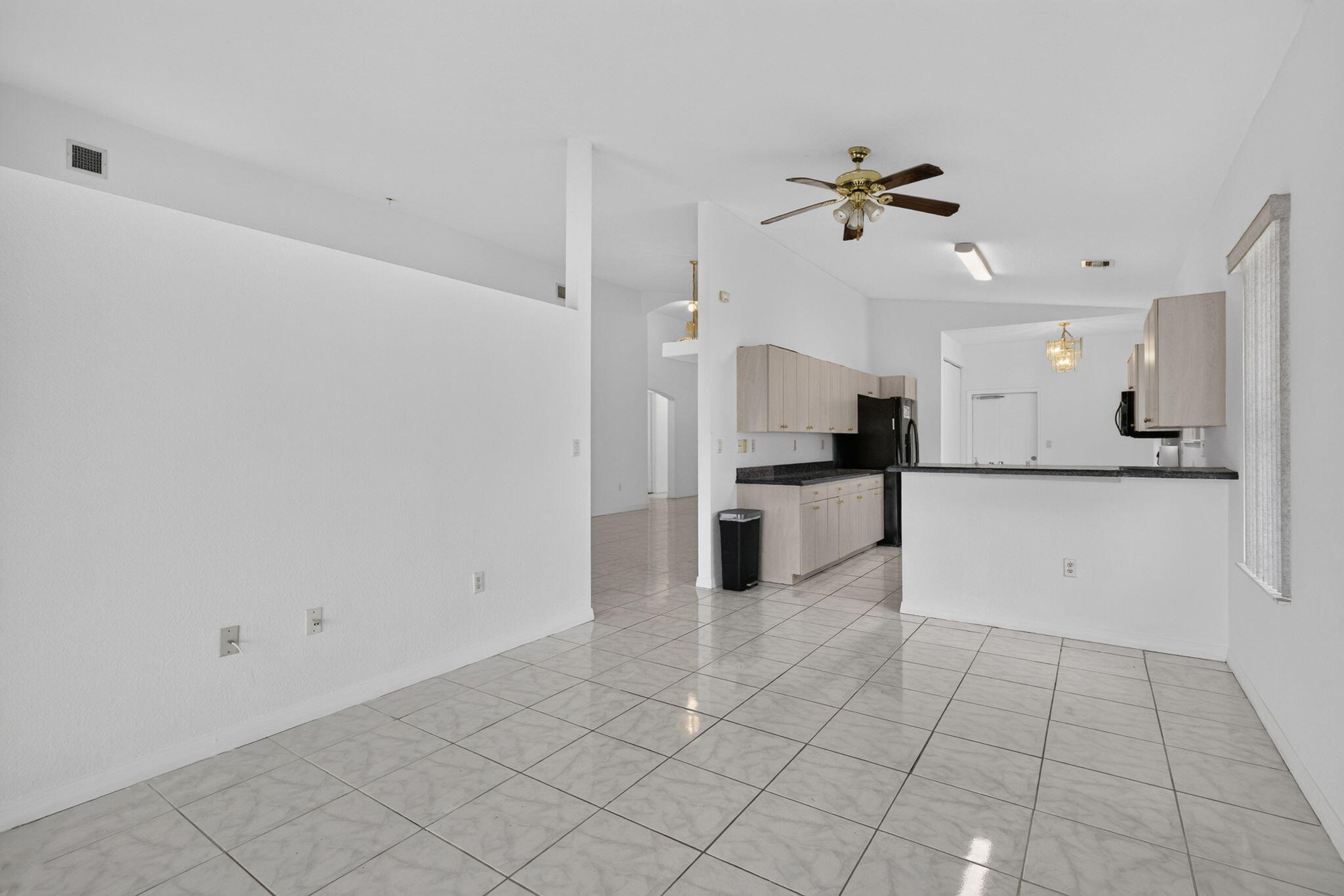 900 SE 2nd Ave Dania Beach, FL 33004