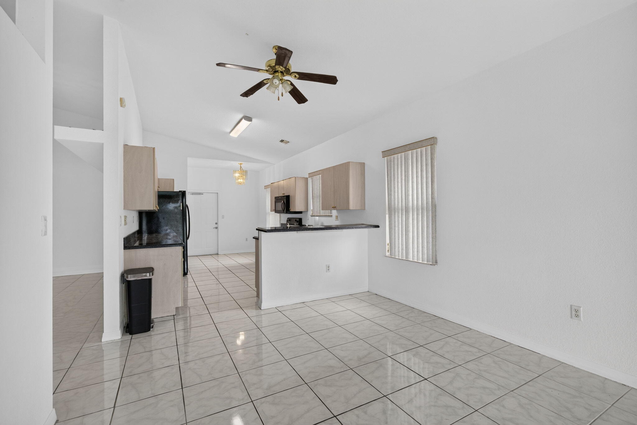 900 SE 2nd Ave Dania Beach, FL 33004