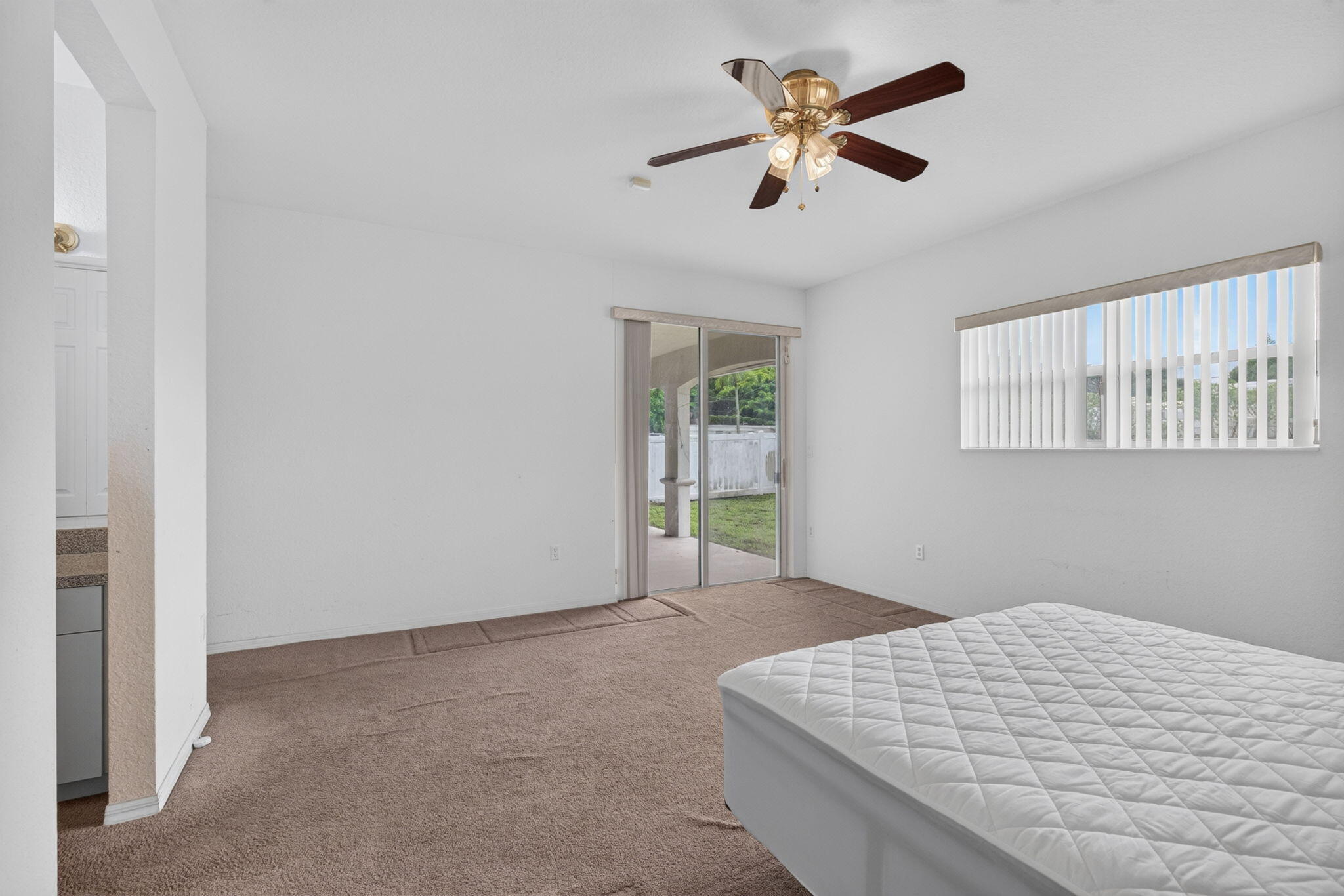 900 SE 2nd Ave Dania Beach, FL 33004