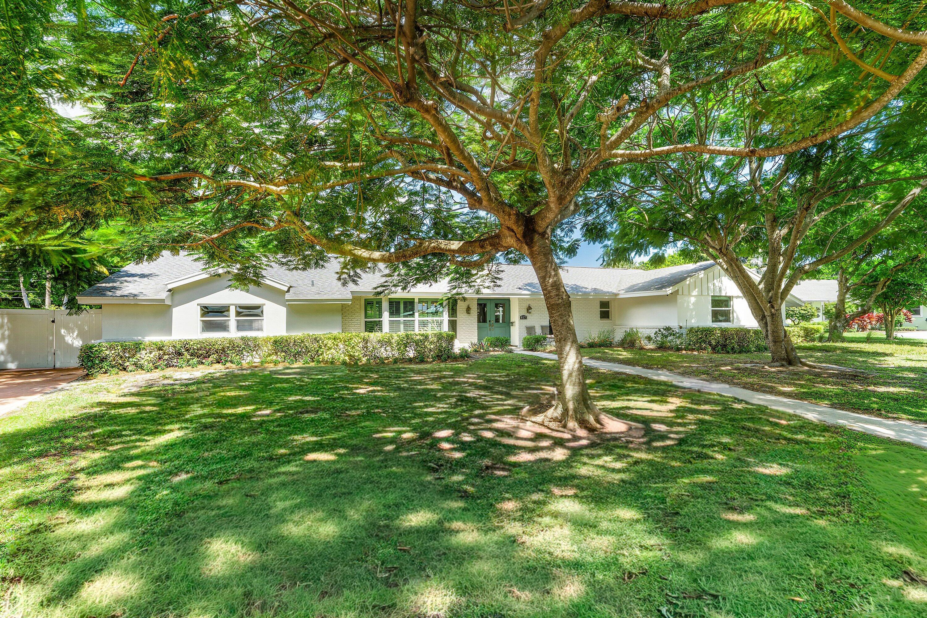 817 Anchorage Dr