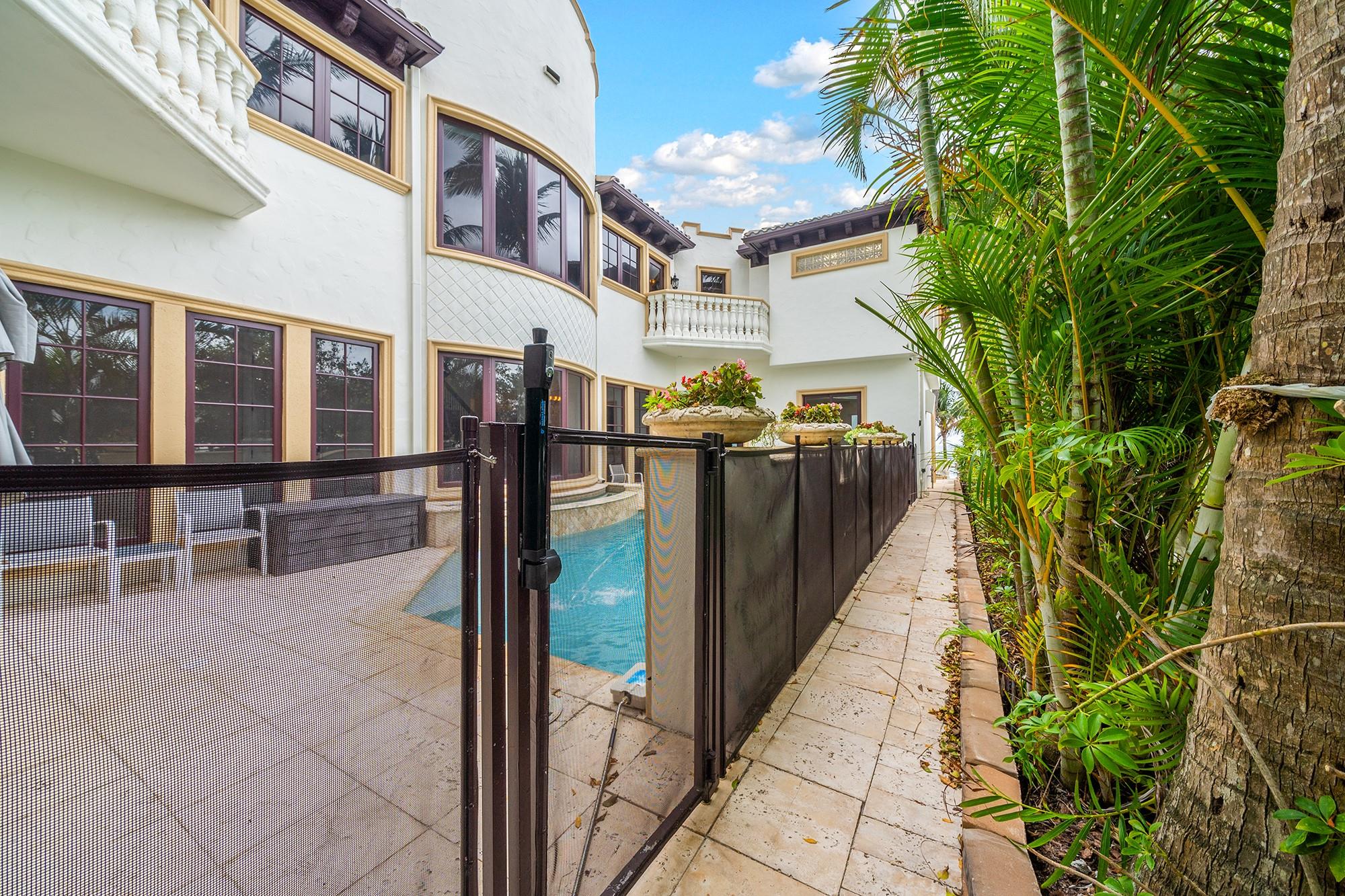 2760 N Atlantic Blvd Fort Lauderdale, FL 33308