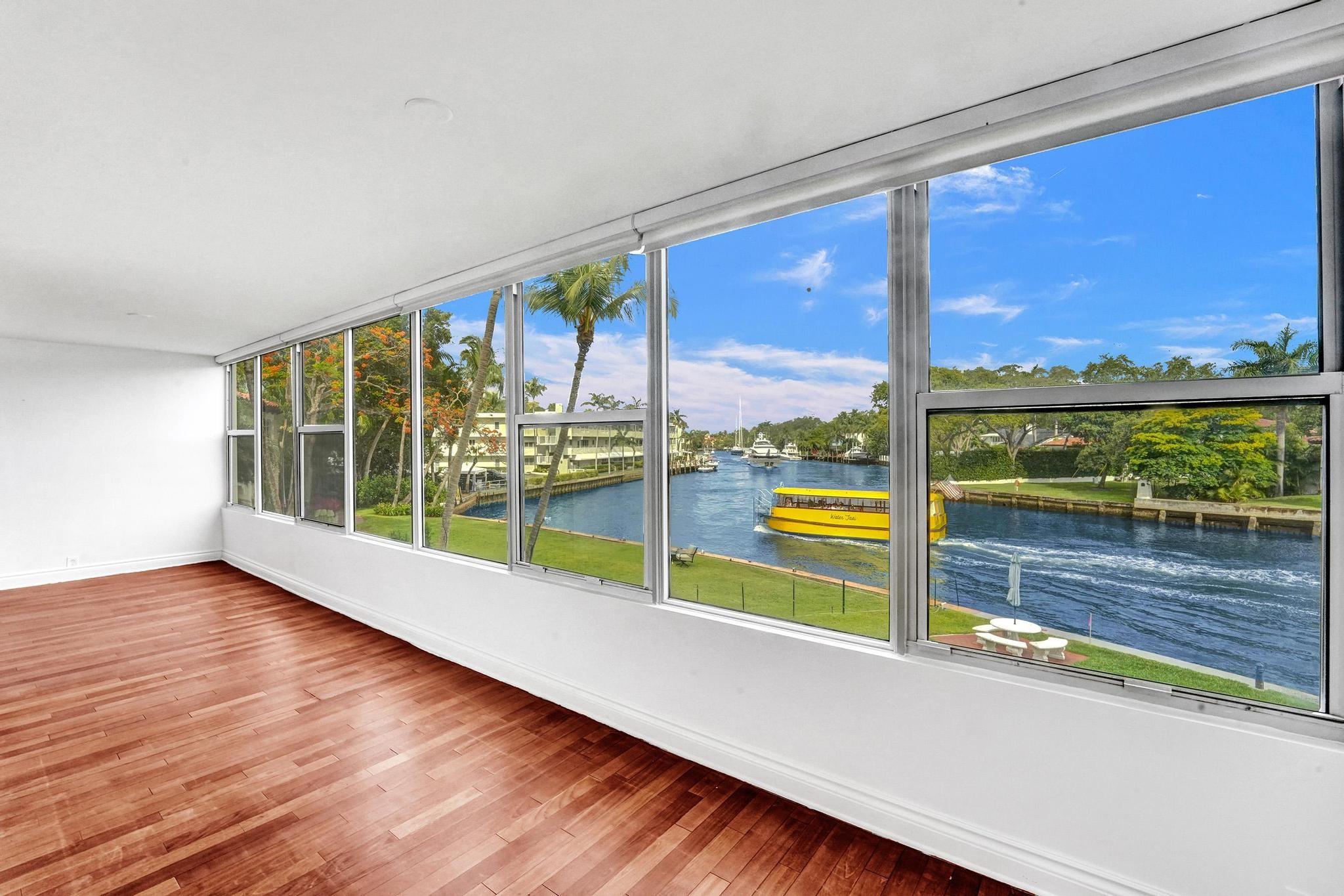 818 SE 4th St #202 Fort Lauderdale, FL 33301