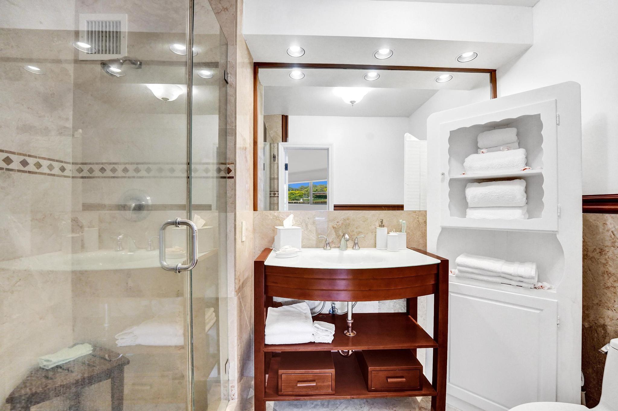 818 SE 4th St #202 Fort Lauderdale, FL 33301