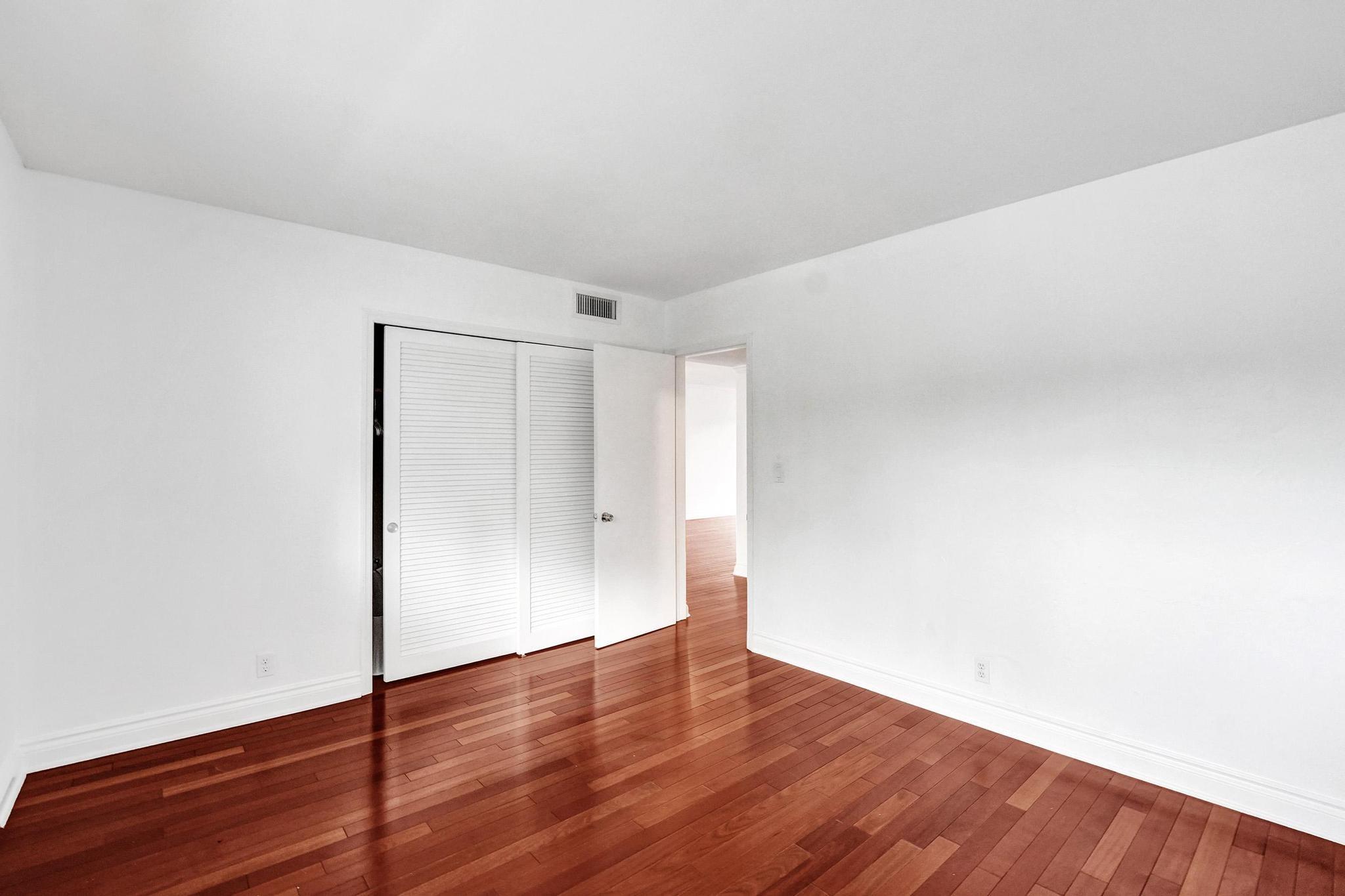 818 SE 4th St #202 Fort Lauderdale, FL 33301