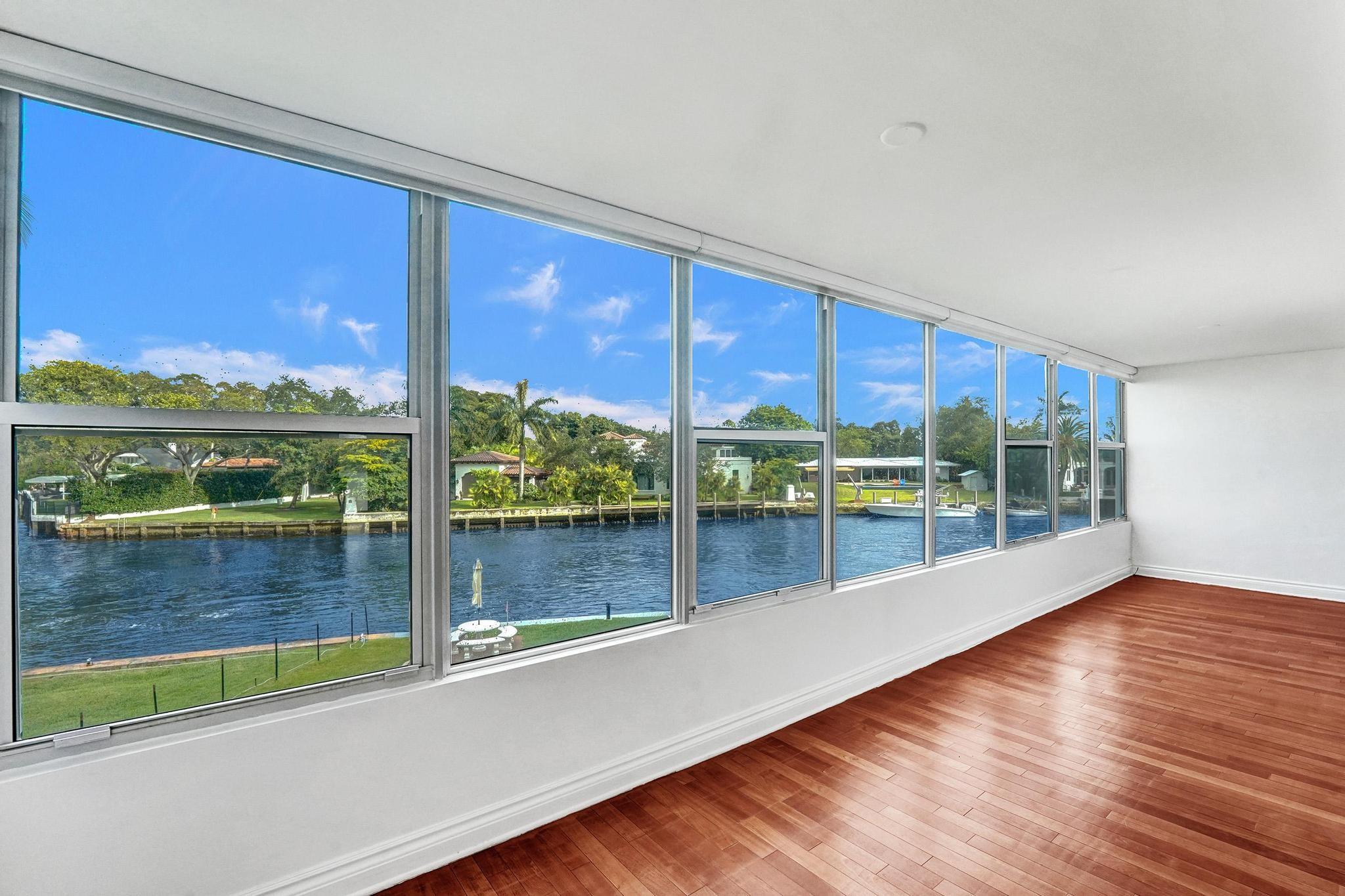 818 SE 4th St #202 Fort Lauderdale, FL 33301