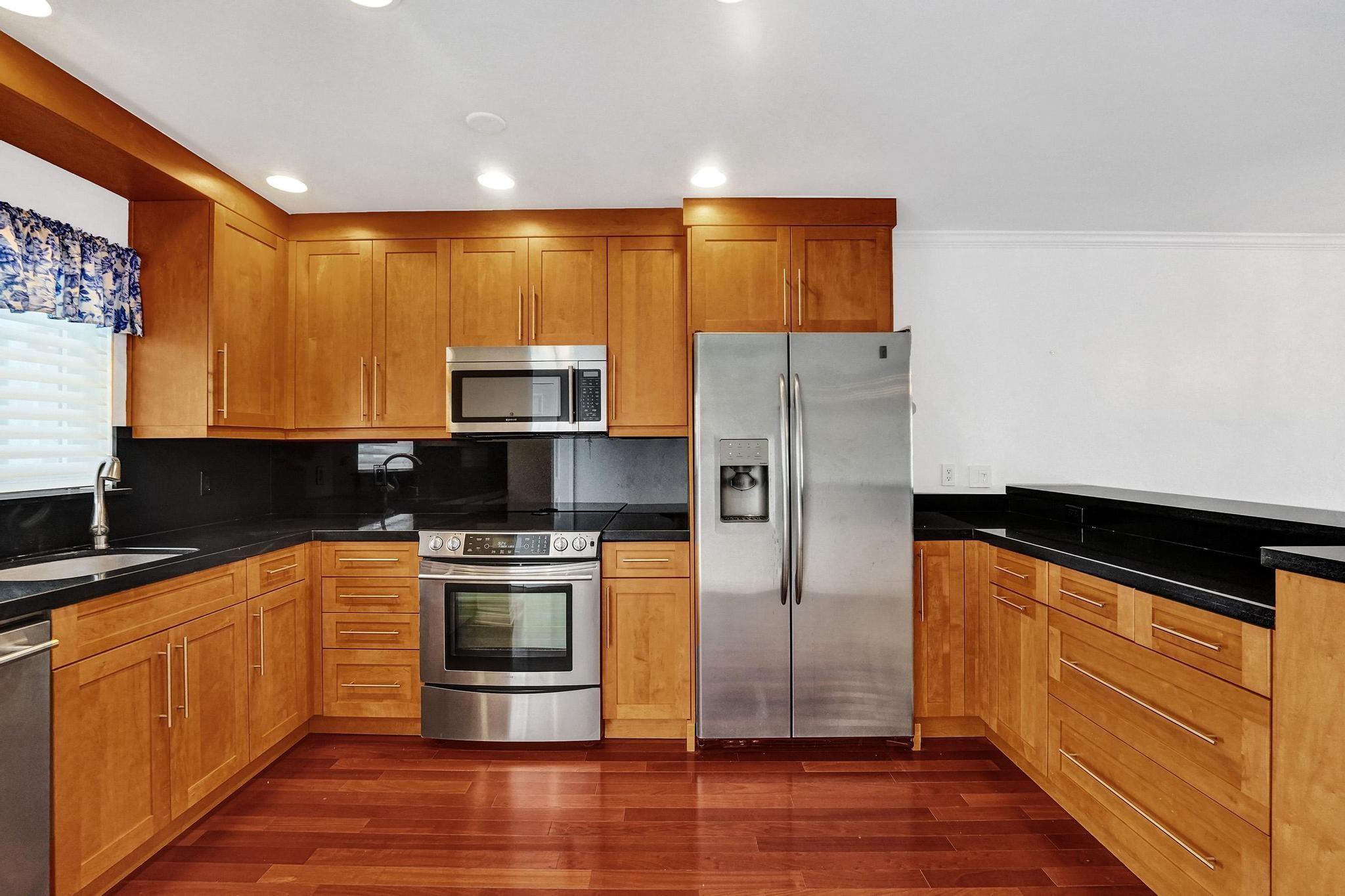 818 SE 4th St #202 Fort Lauderdale, FL 33301