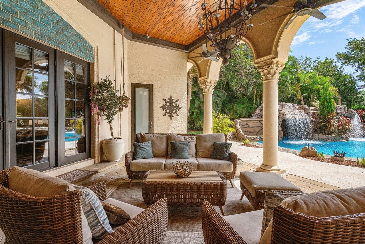 16389 Bridlewood Cir Delray Beach, FL 33445