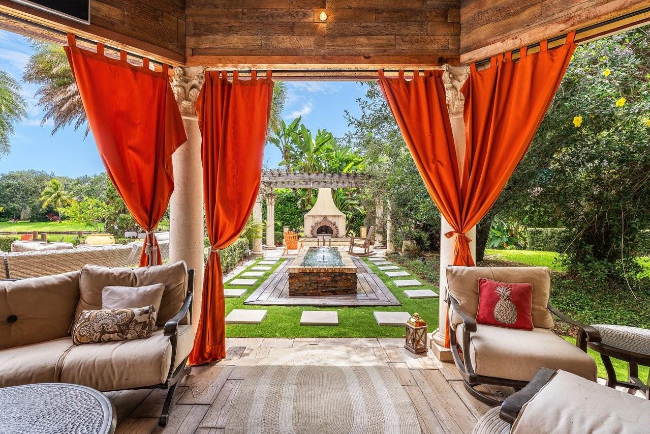 16389 Bridlewood Cir Delray Beach, FL 33445