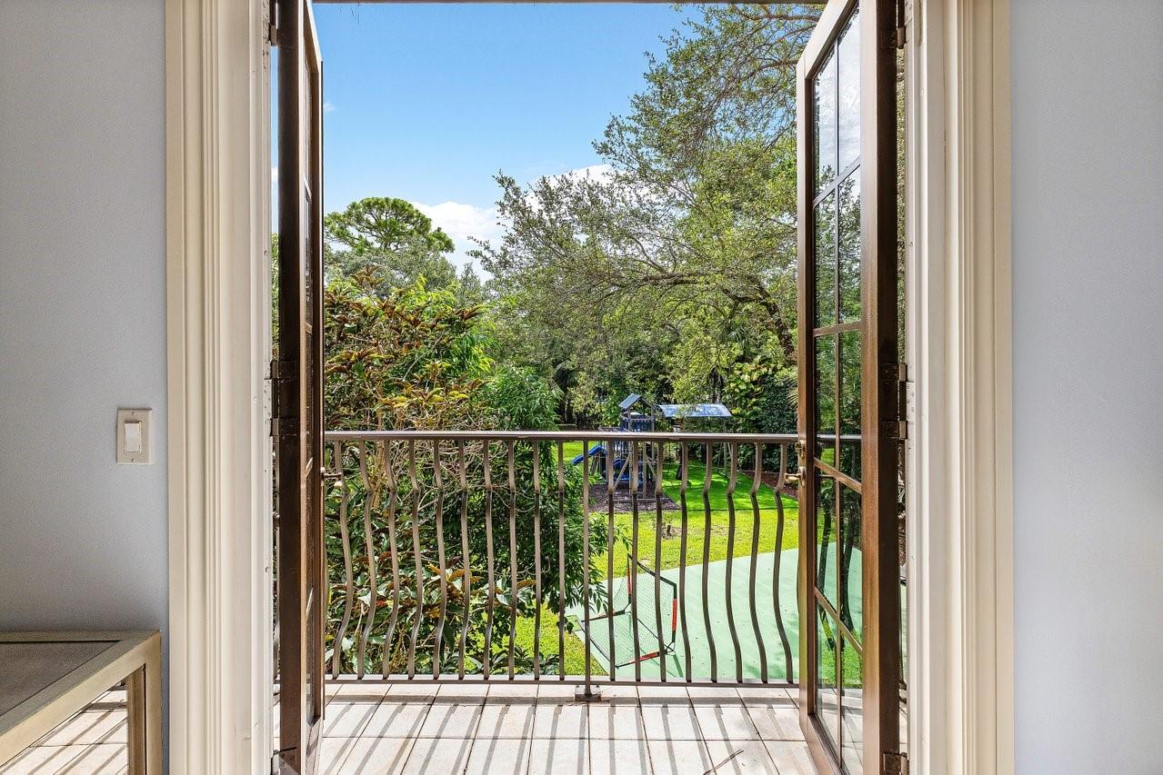 16389 Bridlewood Cir Delray Beach, FL 33445