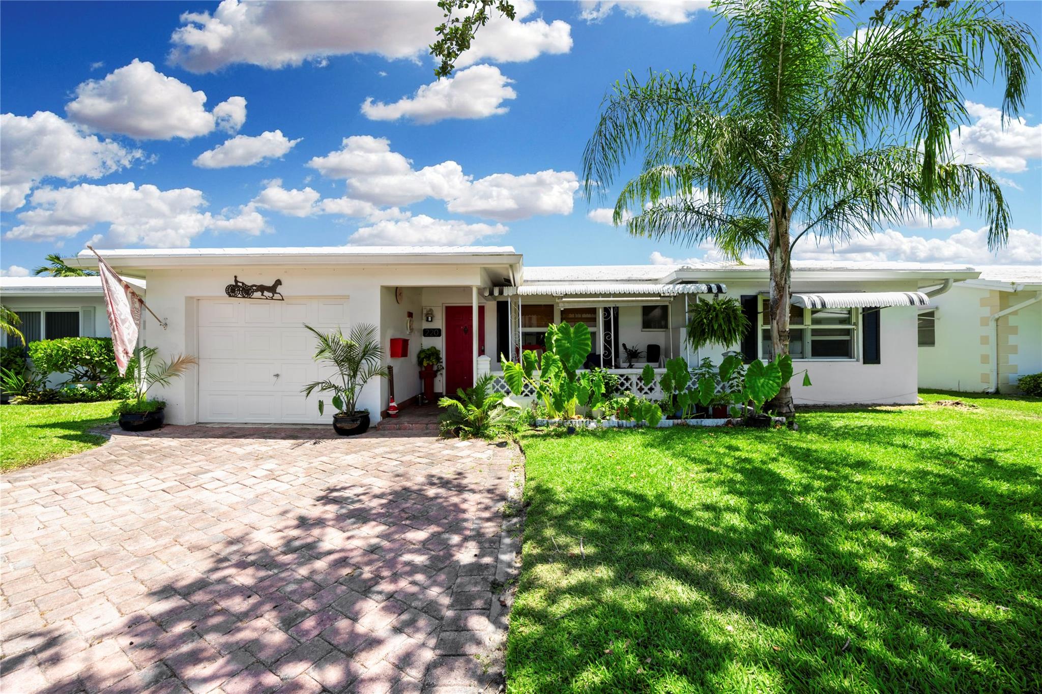 220 S Golf Blvd