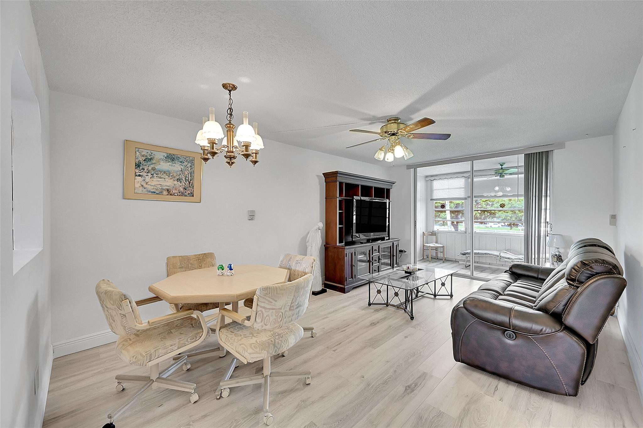 9380 Sunrise Lks Blvd #206