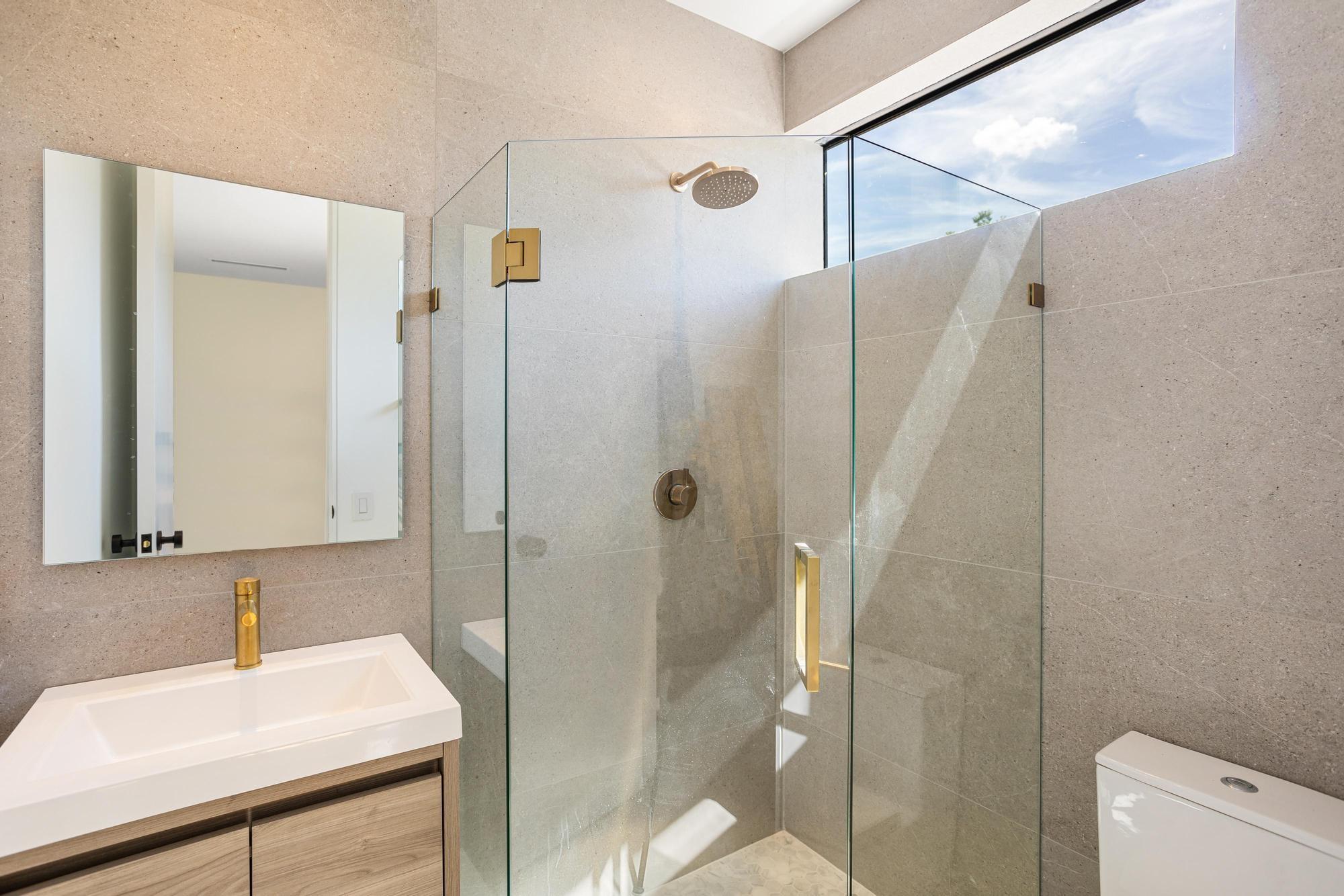 1904 SW 22nd Ter Miami, FL 33145