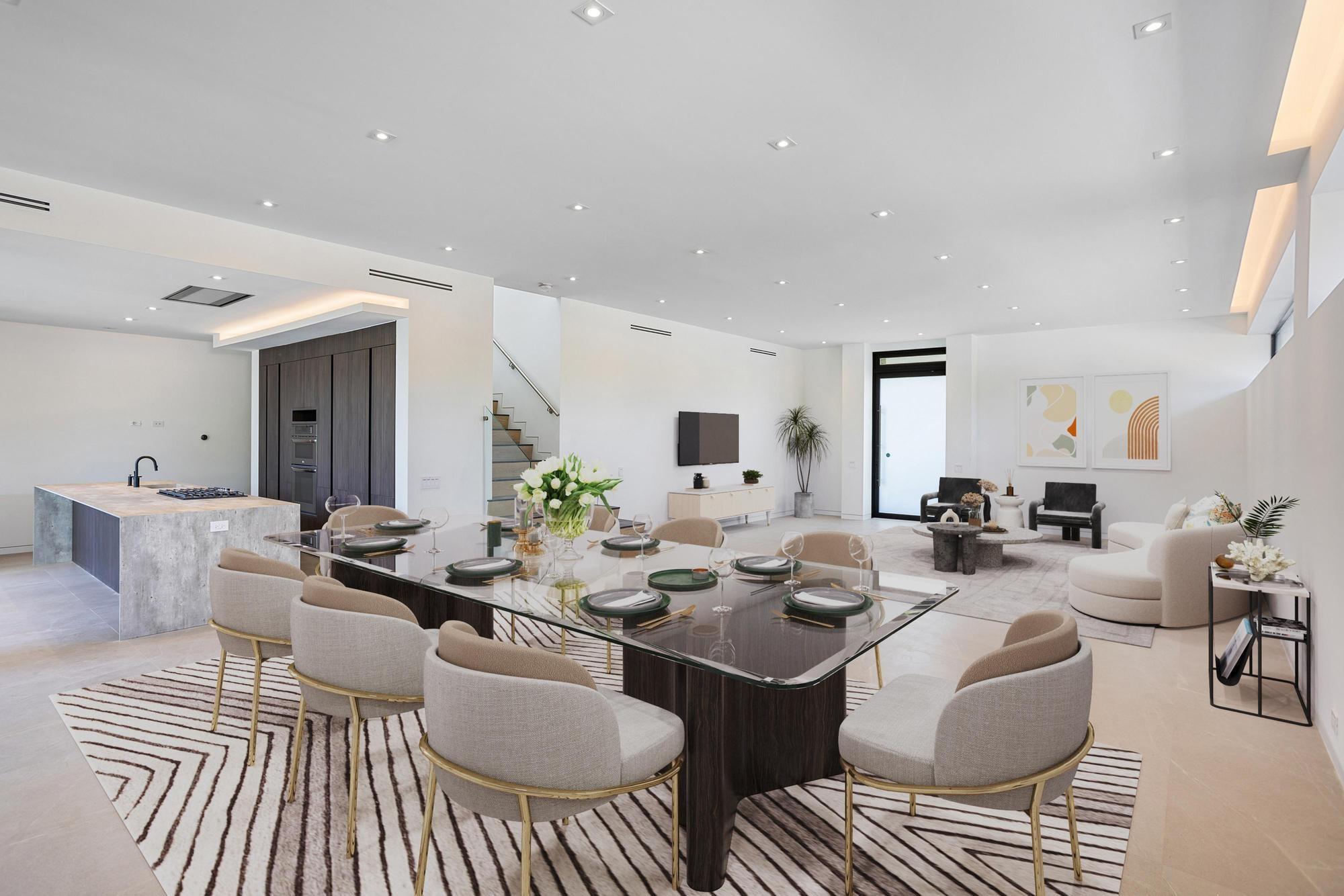 1904 SW 22nd Ter Miami, FL 33145