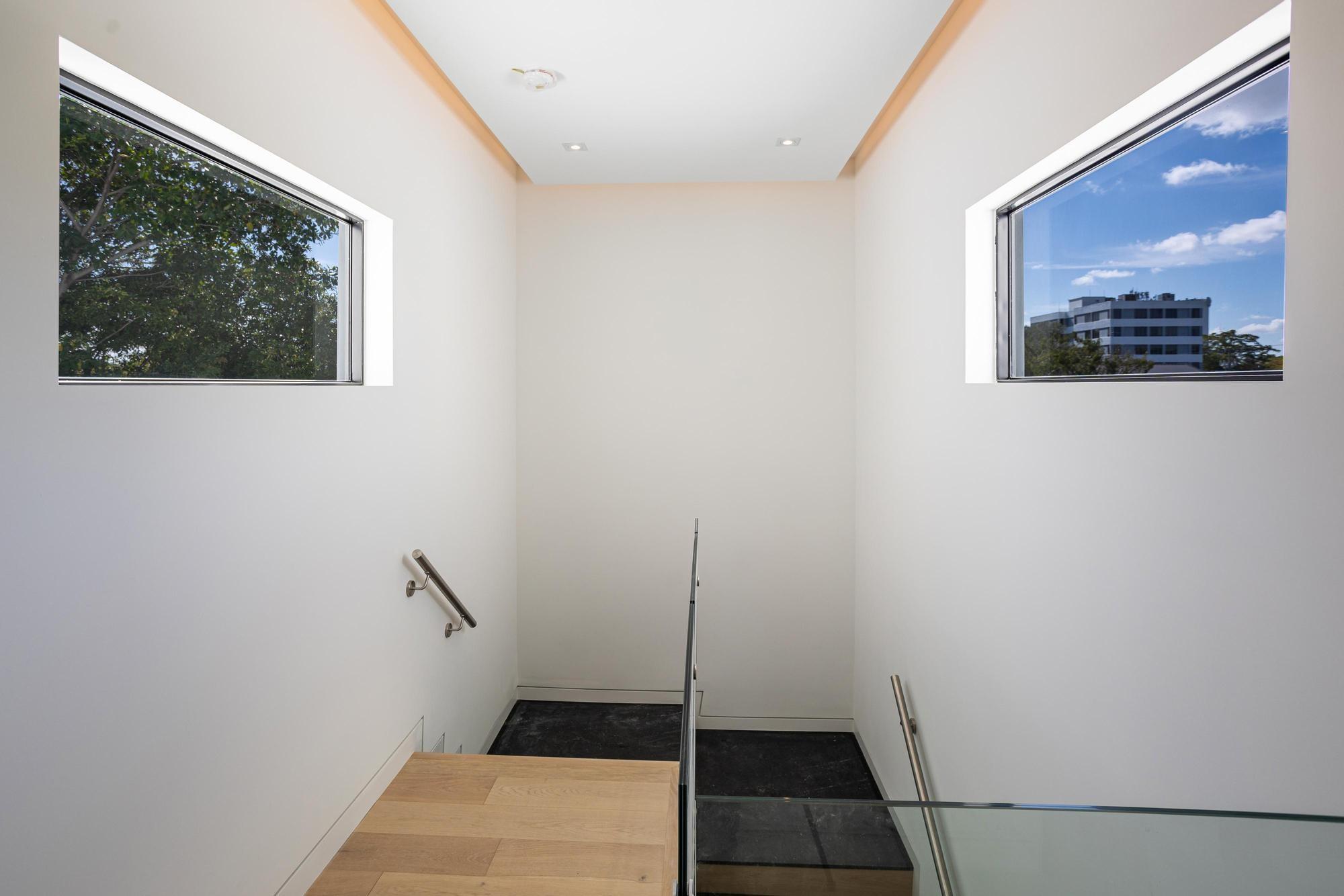 1904 SW 22nd Ter Miami, FL 33145