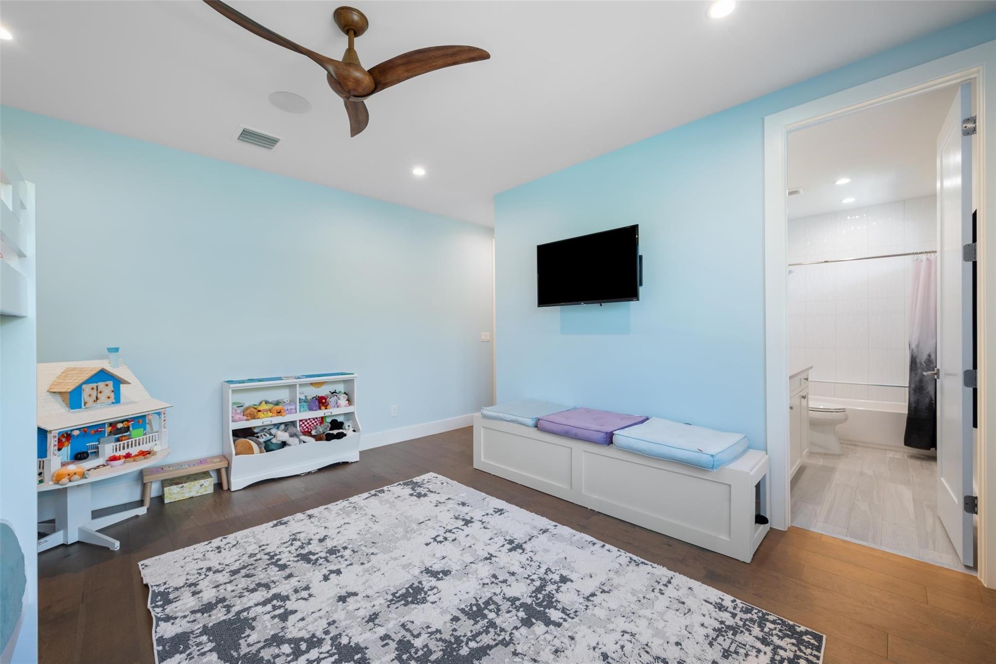 1200 SE 7th St Fort Lauderdale, FL 33301