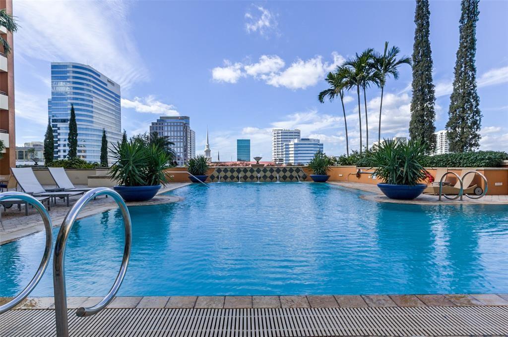 100 N Federal Hwy #642