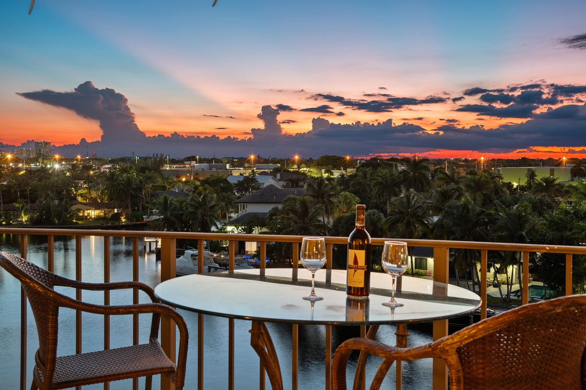 1839 Middle Riv Dr #503