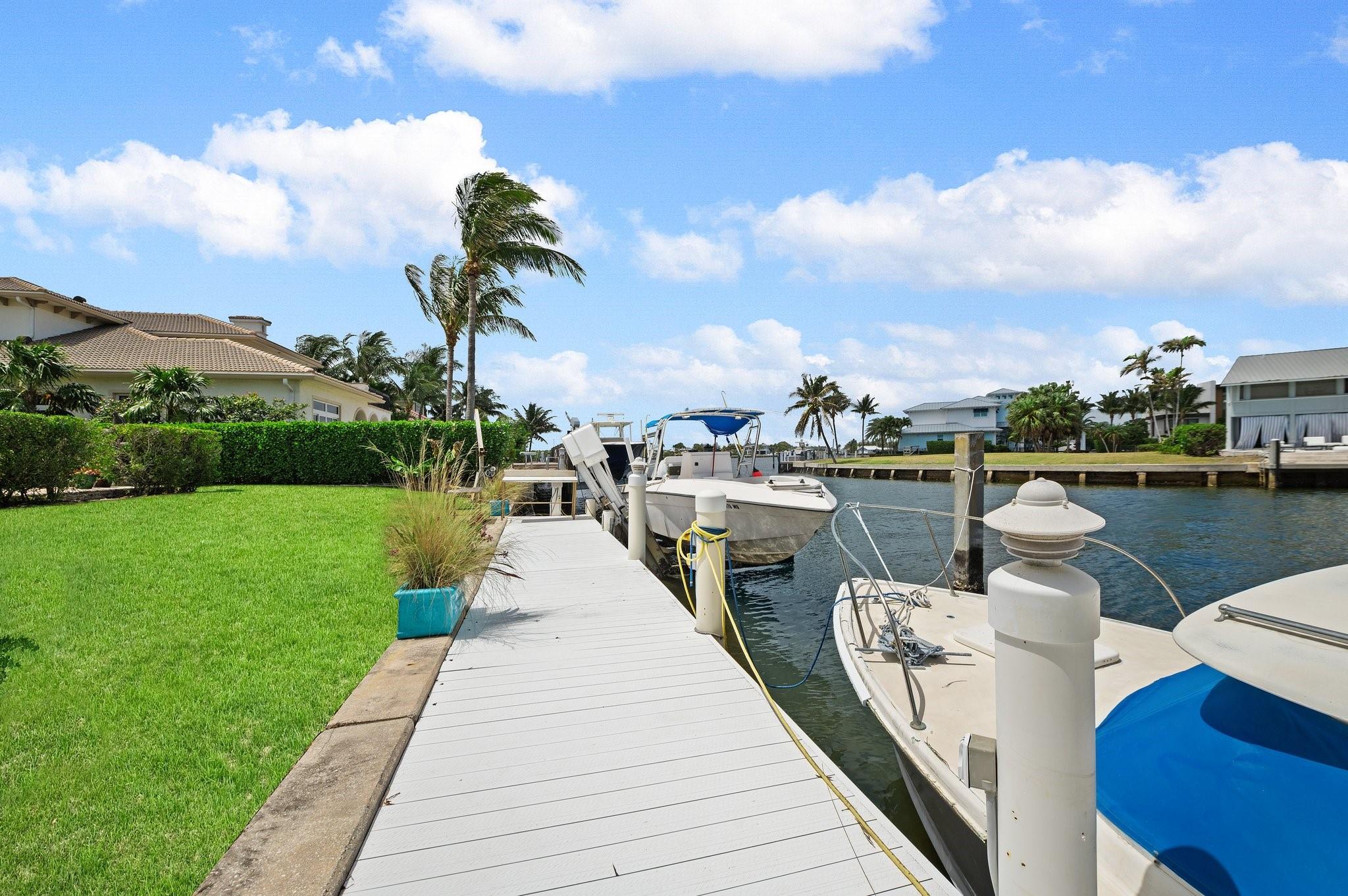 3 Sabal Is Dr Ocean Ridge, FL 33435