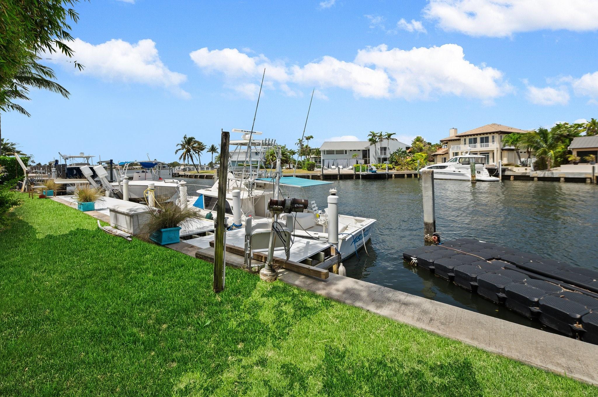 3 Sabal Is Dr Ocean Ridge, FL 33435