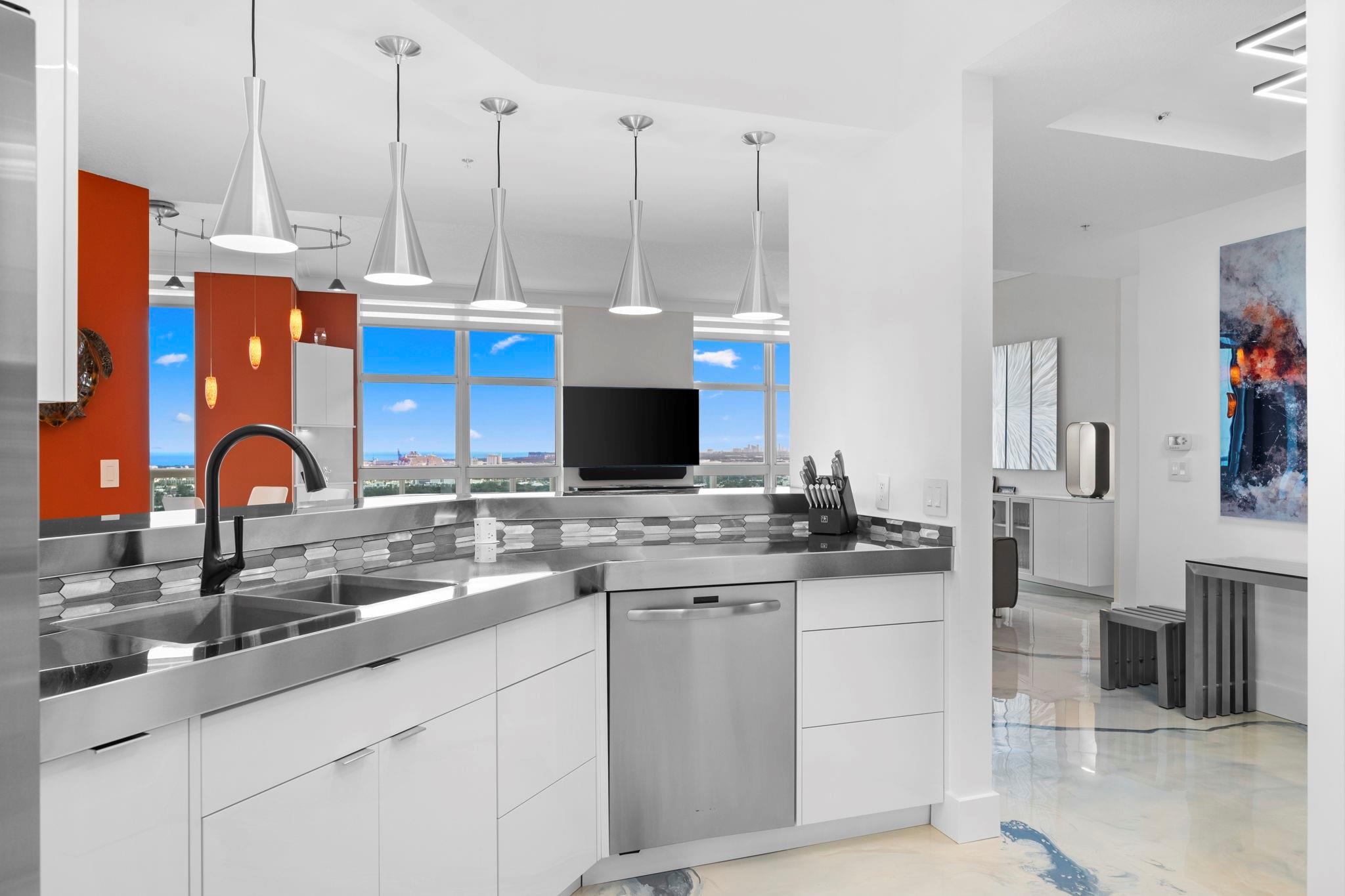 347 N New Riv Dr #PH 7 Fort Lauderdale, FL 33301