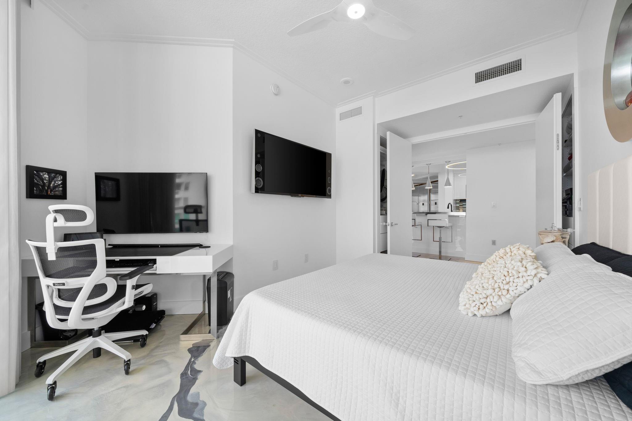 347 N New Riv Dr #PH 7 Fort Lauderdale, FL 33301