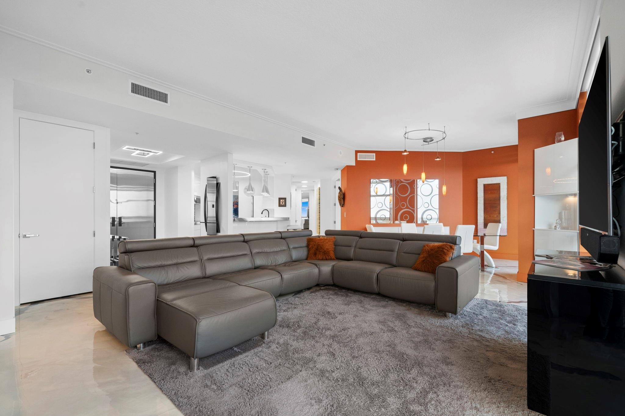 347 N New Riv Dr #PH 7 Fort Lauderdale, FL 33301