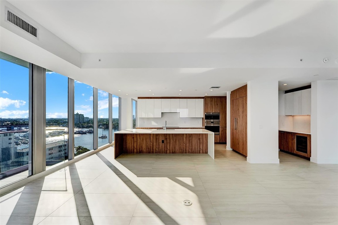 153 N Seabreeze Blvd #902-S Fort Lauderdale, FL 33304