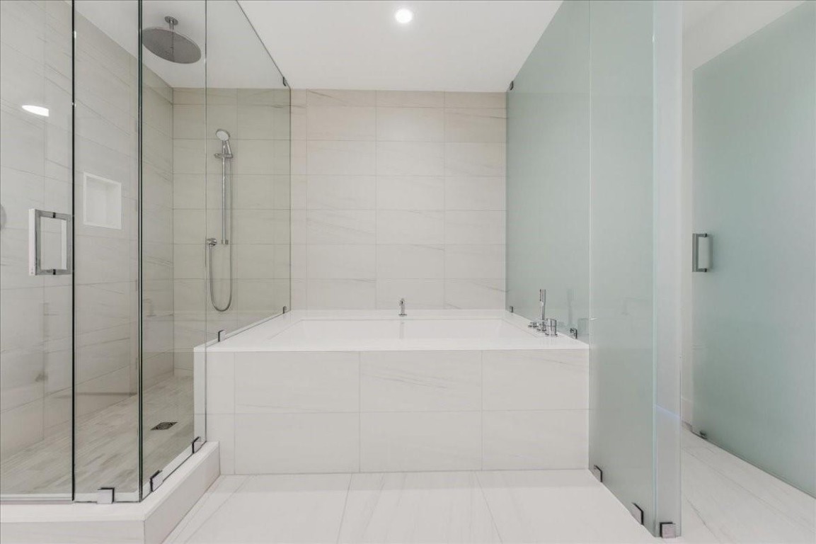 151 N Seabreeze #1601 E Fort Lauderdale, FL 33304