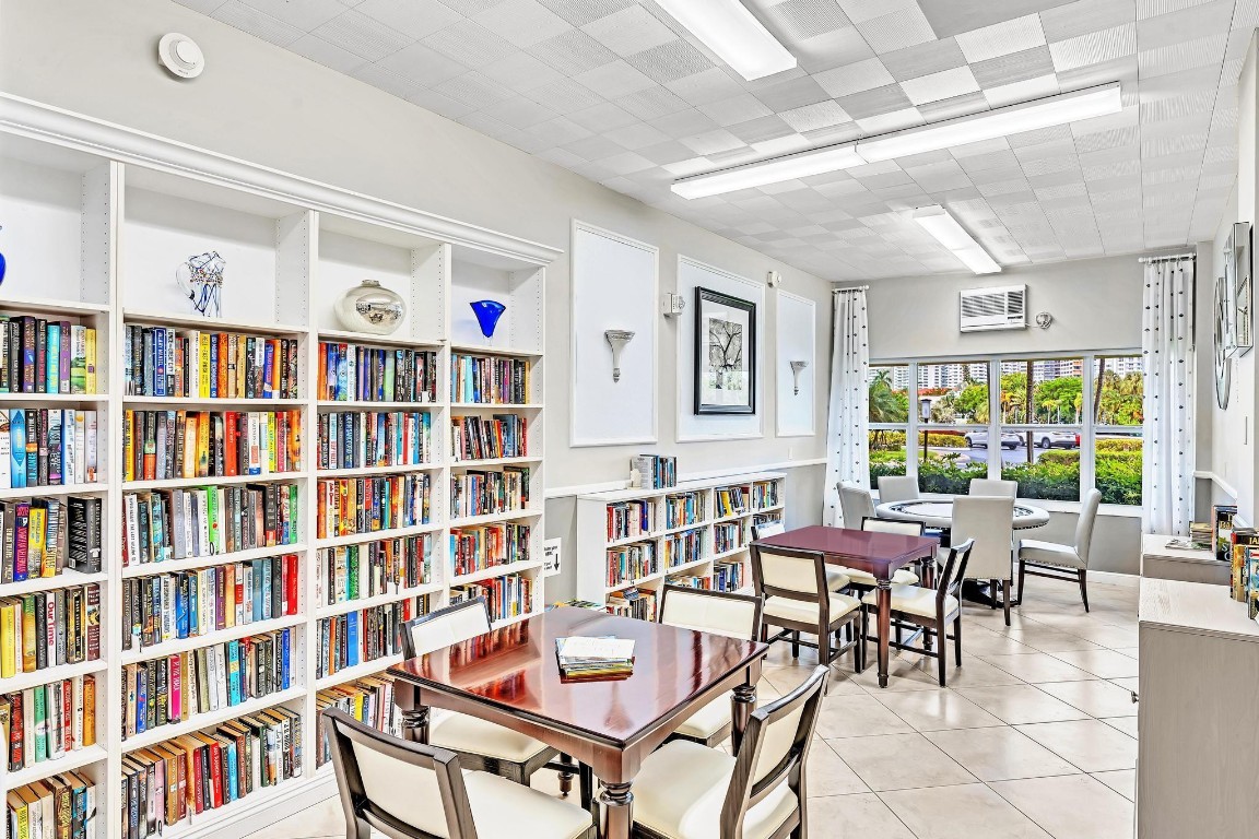 Undisclosed Address Fort Lauderdale, FL 33308