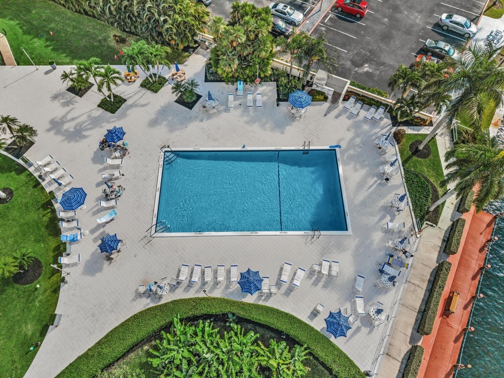 Undisclosed Address Fort Lauderdale, FL 33308