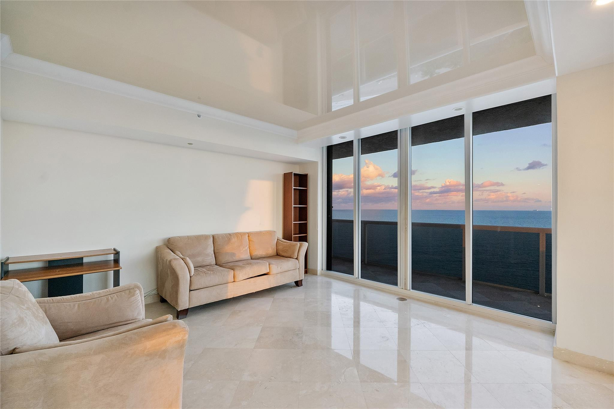 3100 N Ocean #1910 Fort Lauderdale, FL 33308