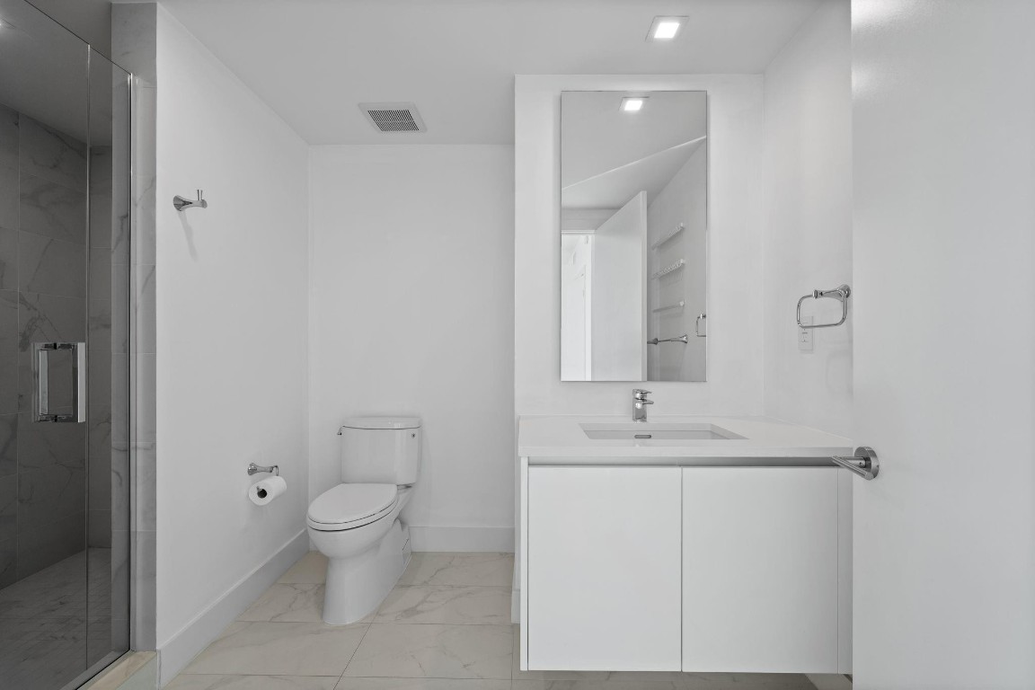 730 N Ocean #801 Pompano Beach, FL 33062