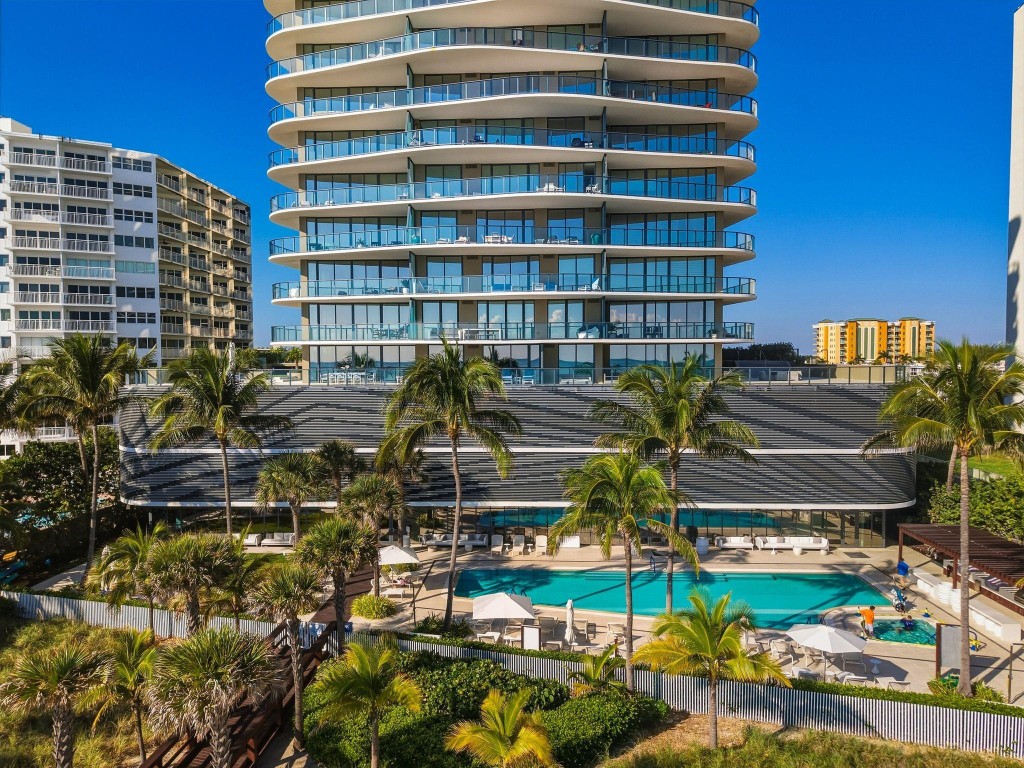 730 N Ocean #801 Pompano Beach, FL 33062