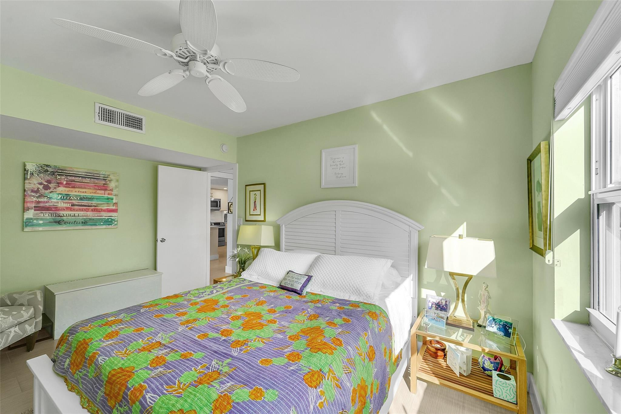 3050 NE 48th #206 Lighthouse Point, FL 33064