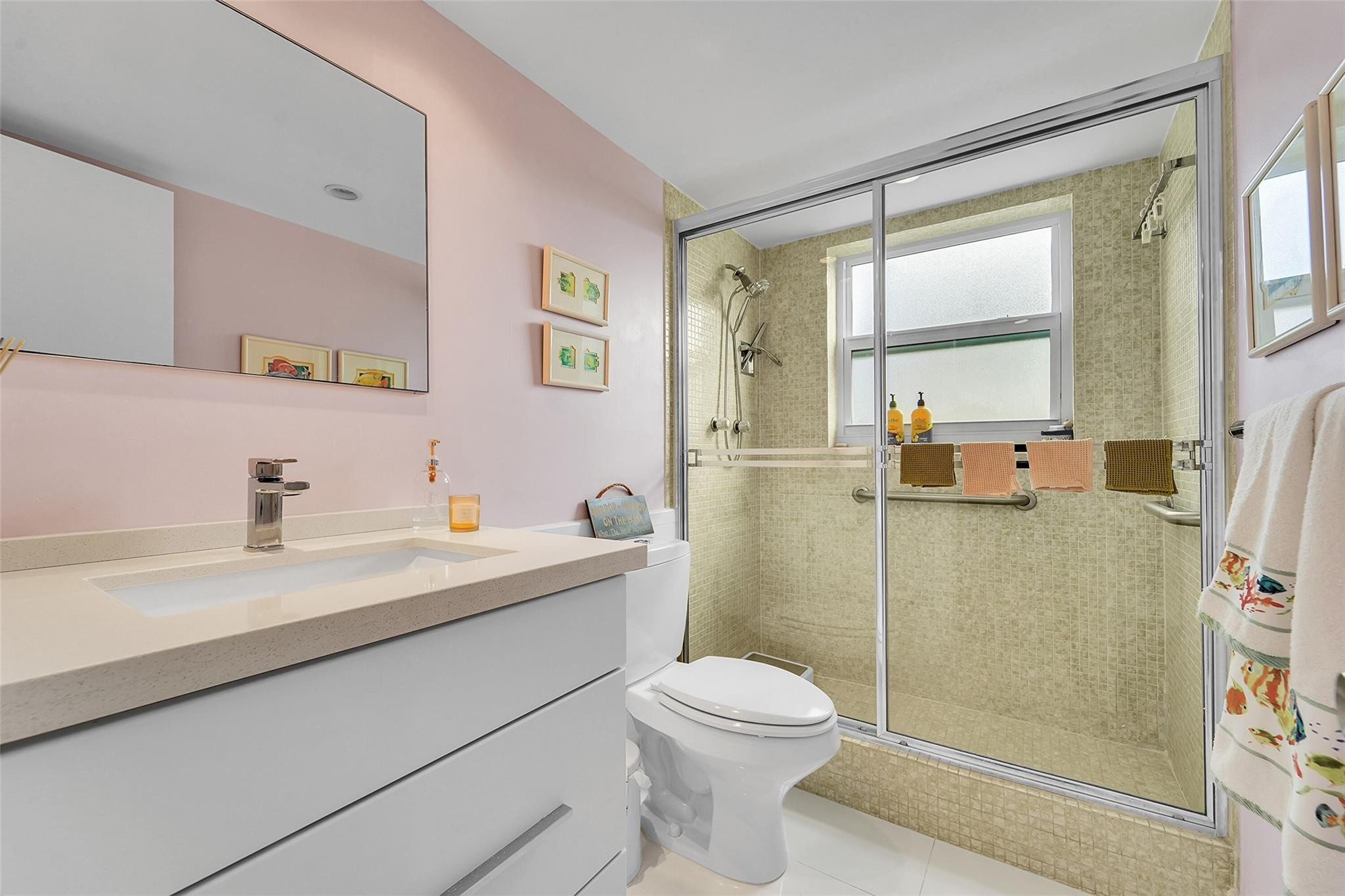 3050 NE 48th #206 Lighthouse Point, FL 33064