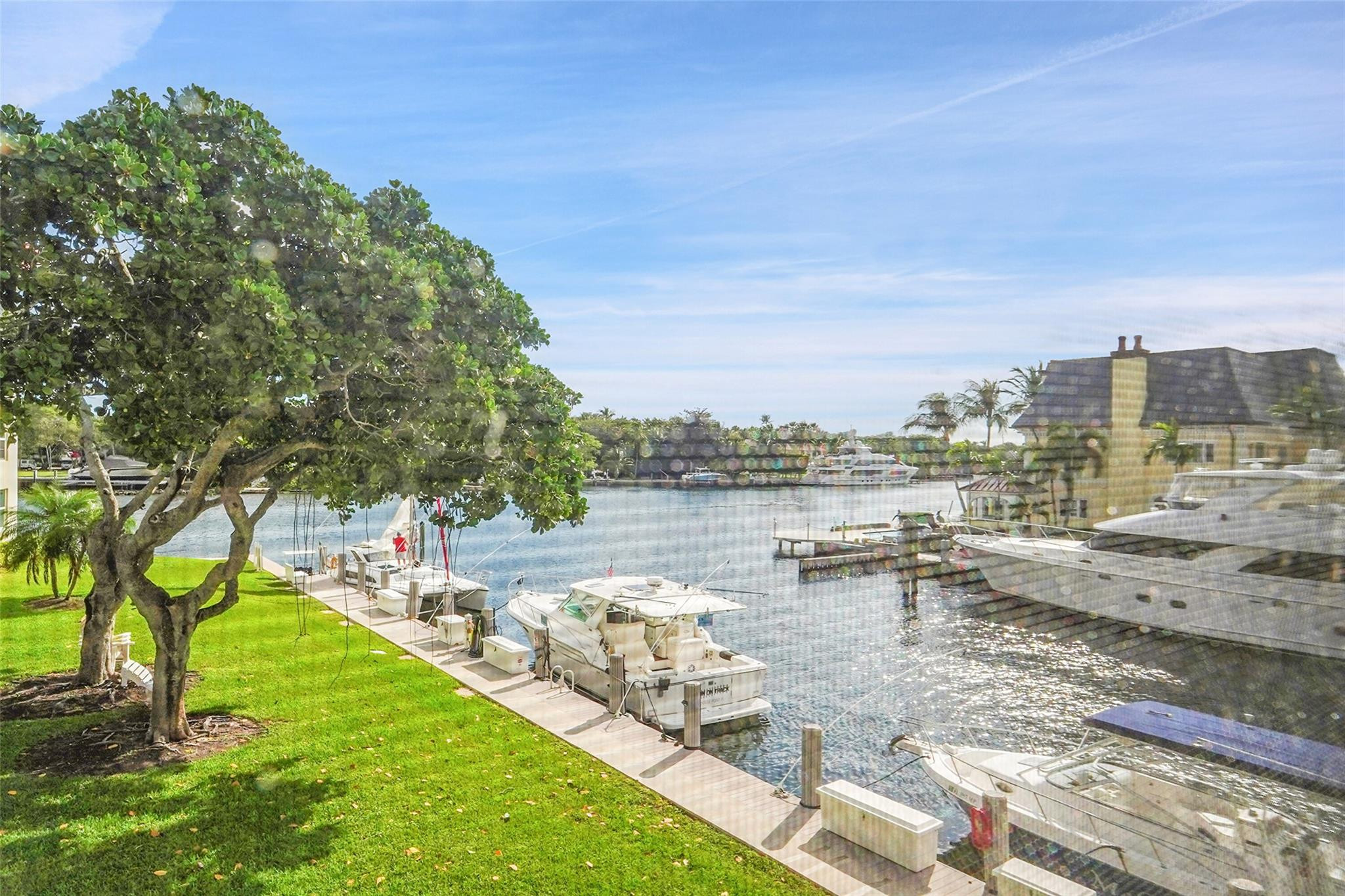 3050 NE 48th #206 Lighthouse Point, FL 33064