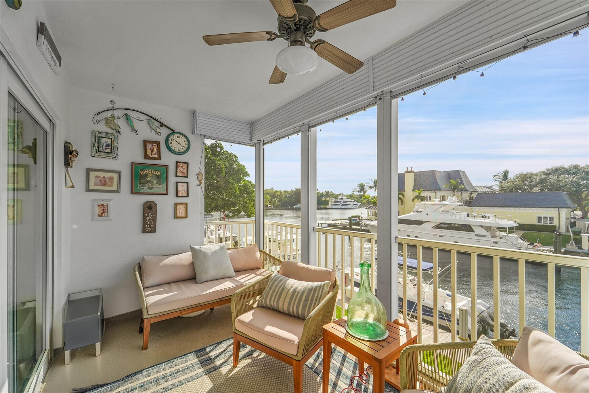 3050 NE 48th #206 Lighthouse Point, FL 33064