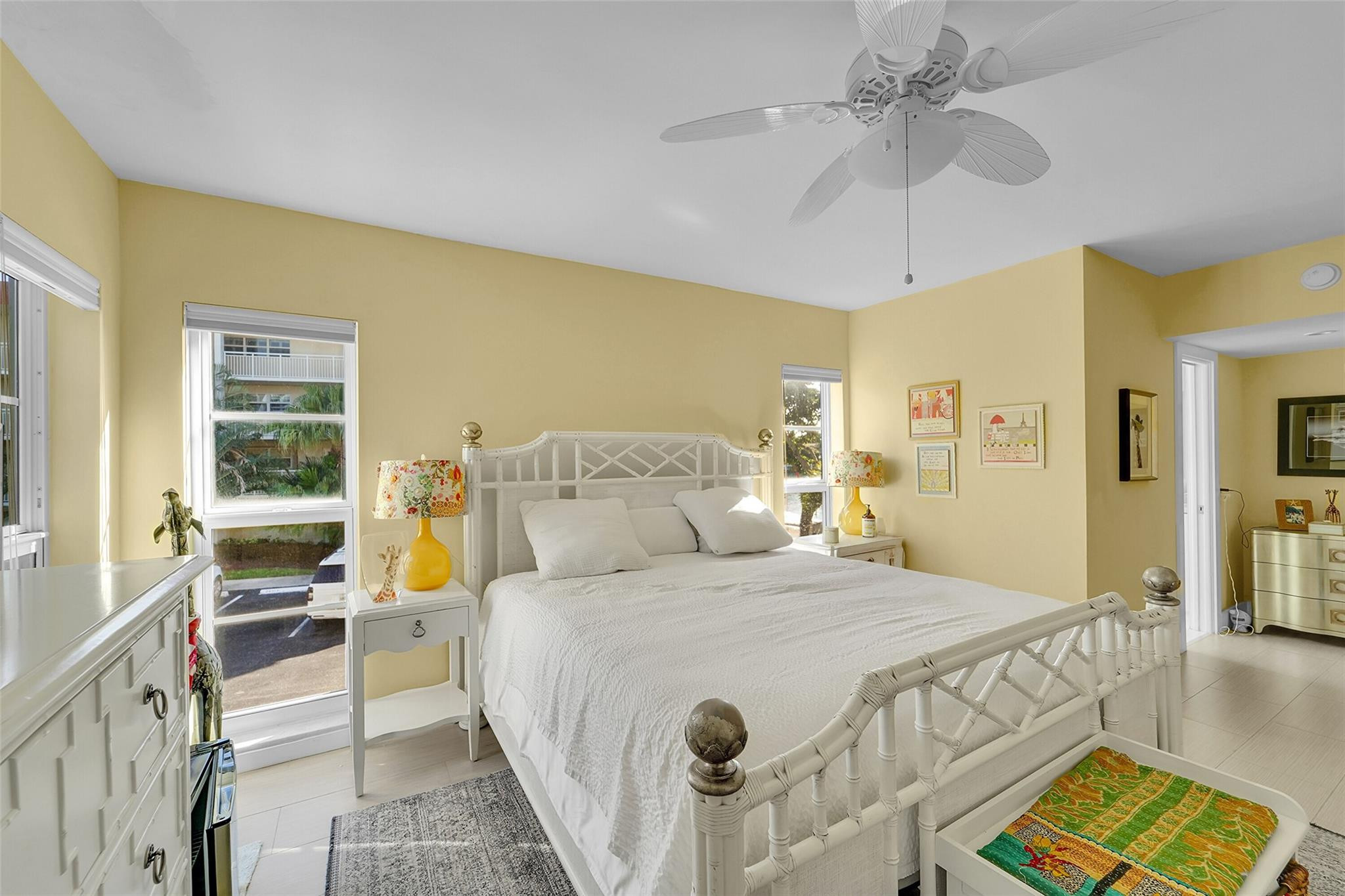 3050 NE 48th #206 Lighthouse Point, FL 33064