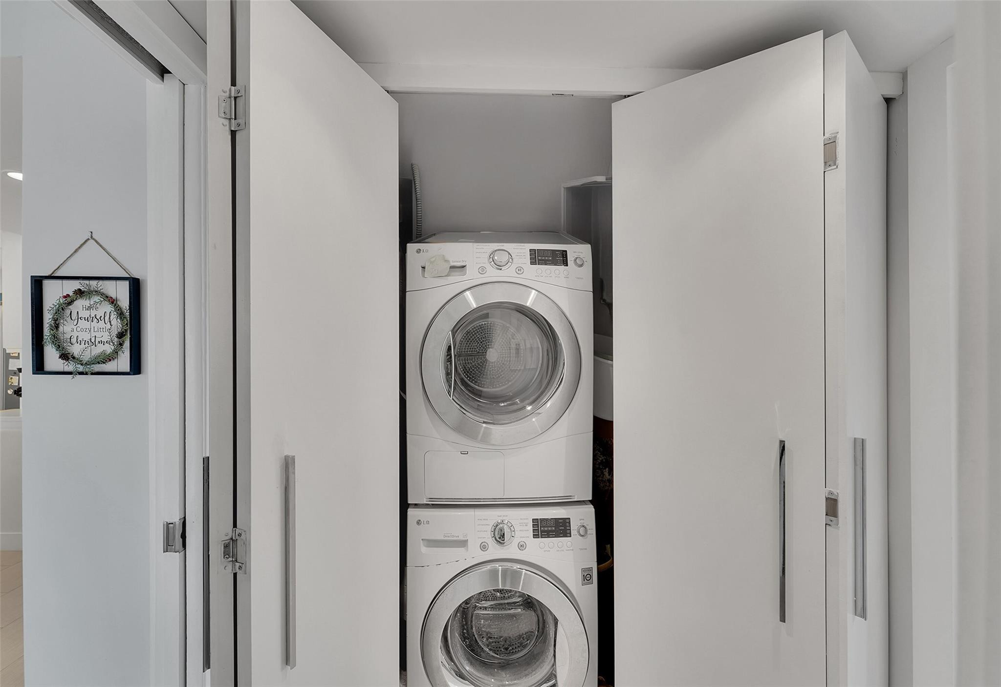 3050 NE 48th #206 Lighthouse Point, FL 33064