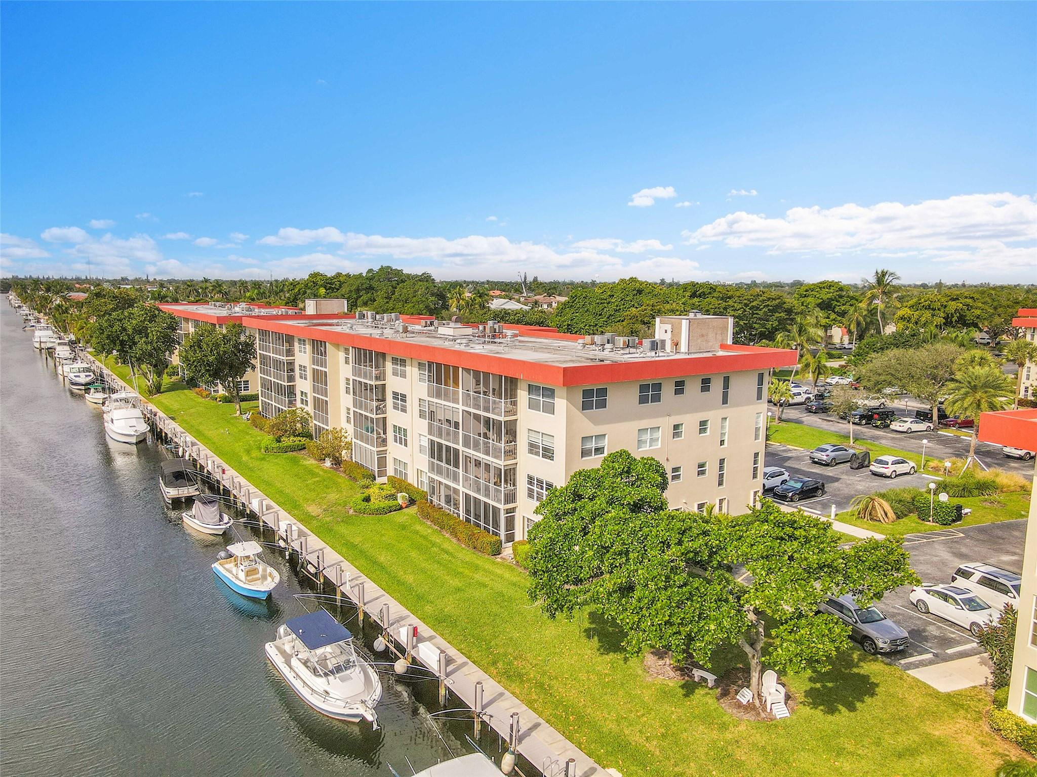 3050 NE 48th #206 Lighthouse Point, FL 33064