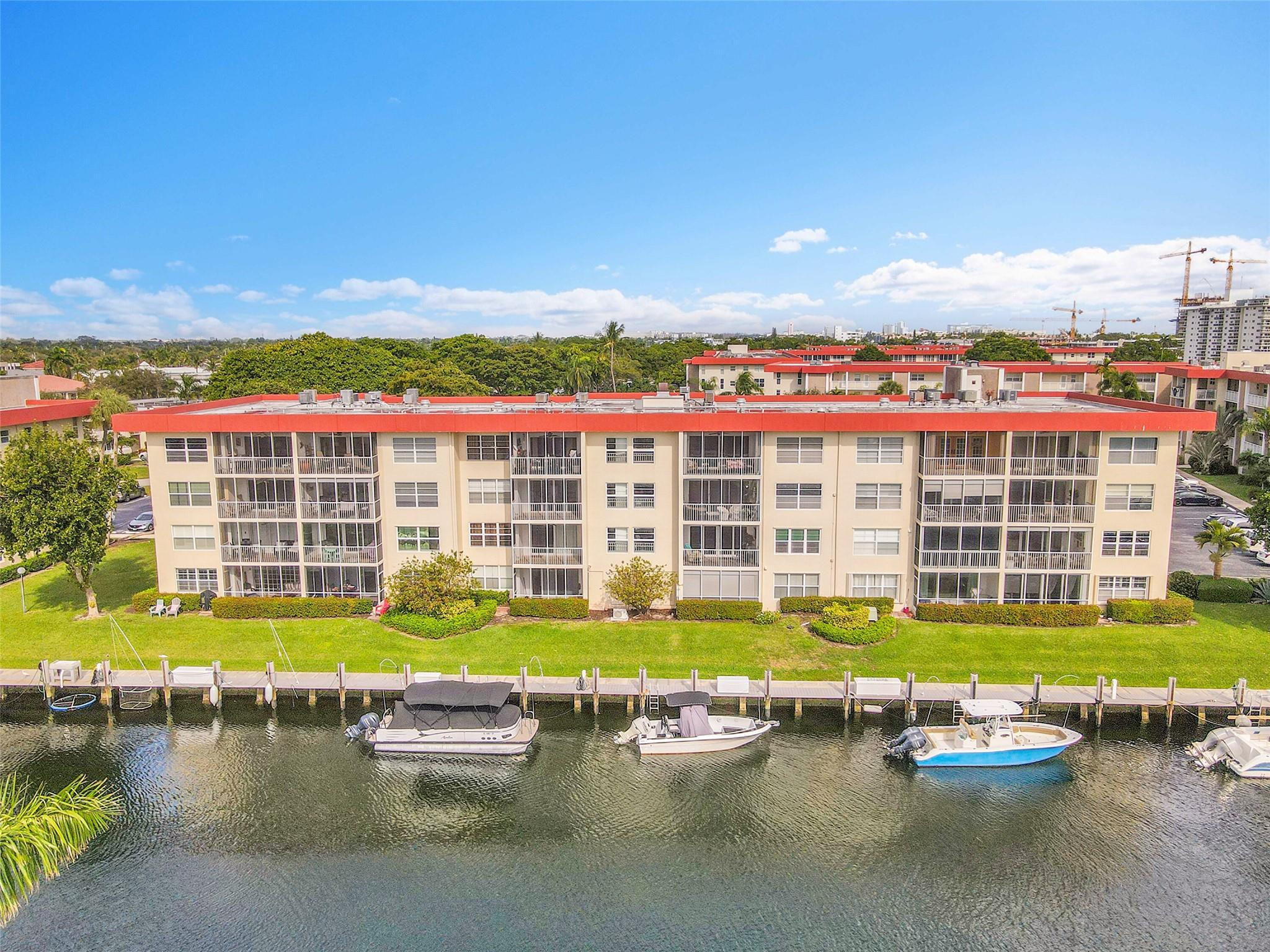 3050 NE 48th #206 Lighthouse Point, FL 33064