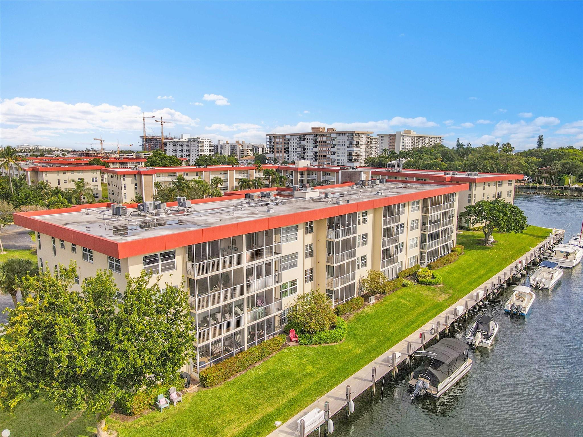 3050 NE 48th #206 Lighthouse Point, FL 33064